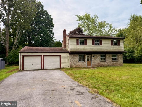 Photo of 1283 Country Lane, WEST CHESTER, PA 19380 (MLS # PACT2136218)