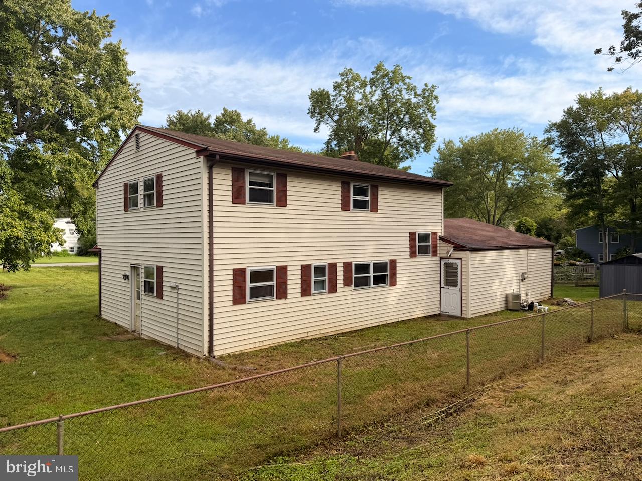 1283 COUNTRY LANE