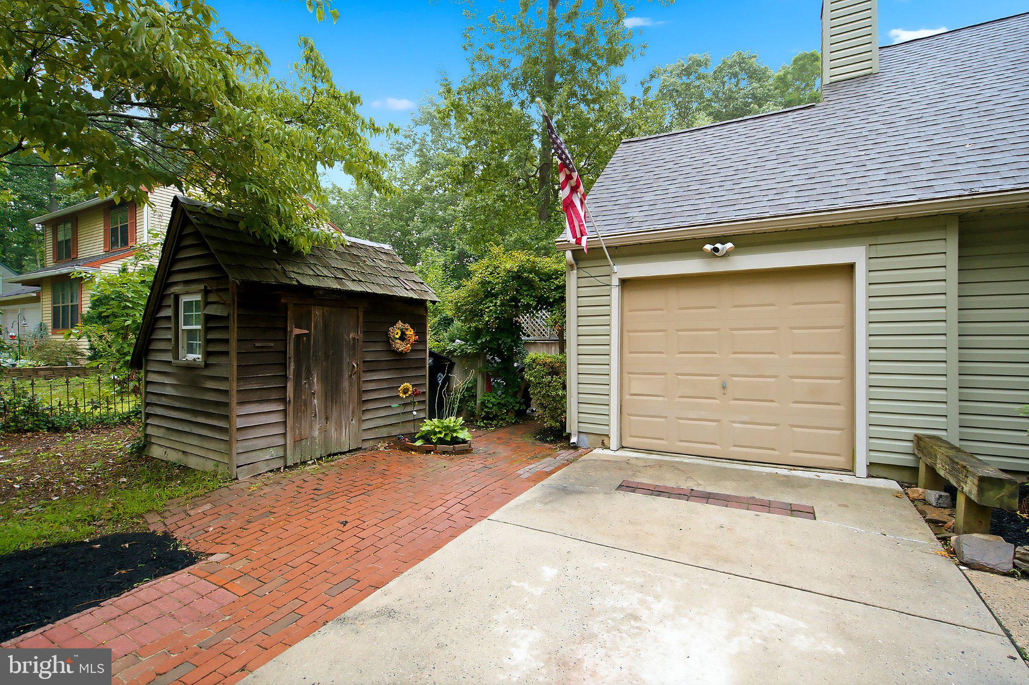 13 WALTHAM WAY