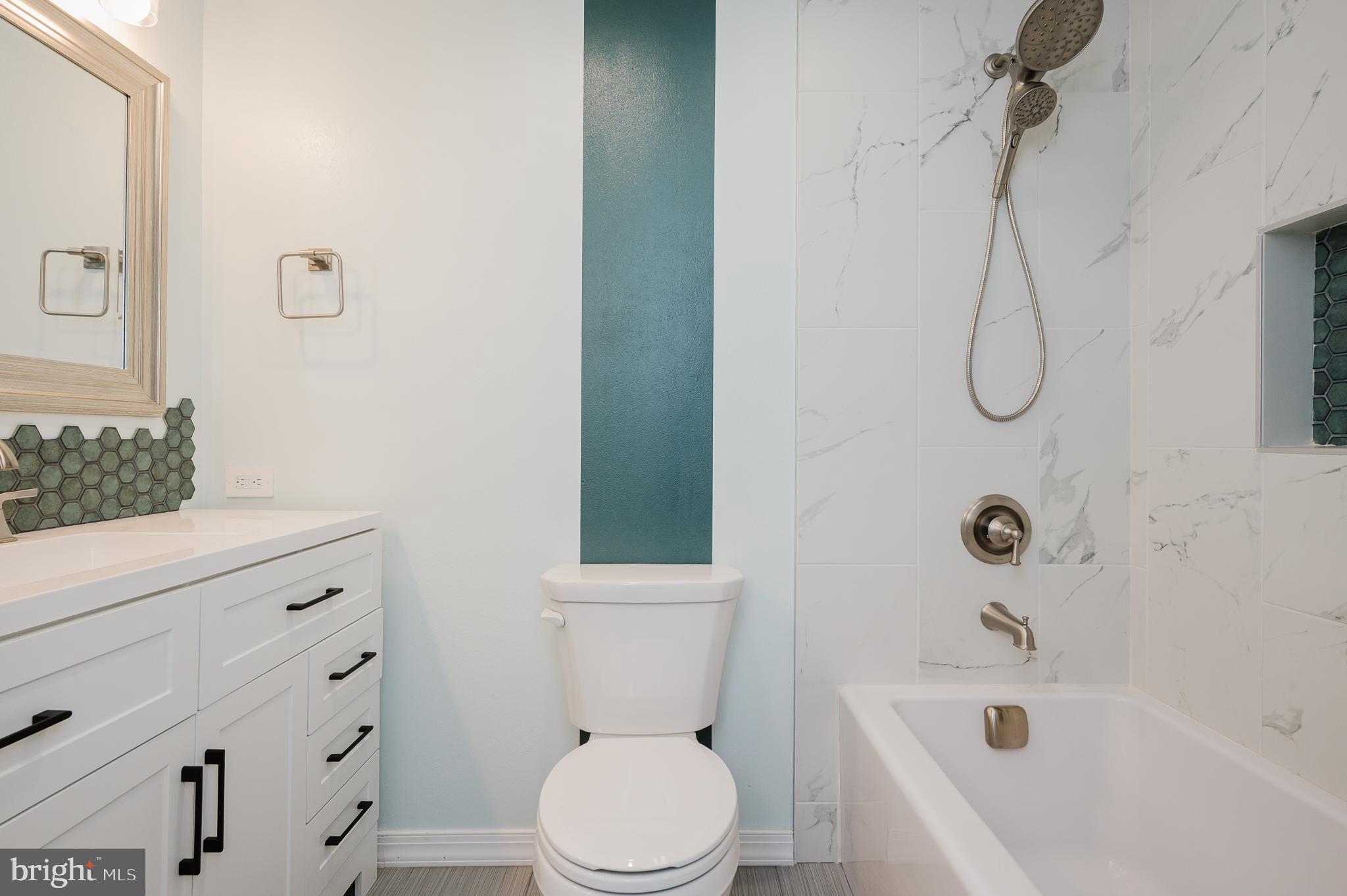 LAUREL VALLEY - Residential