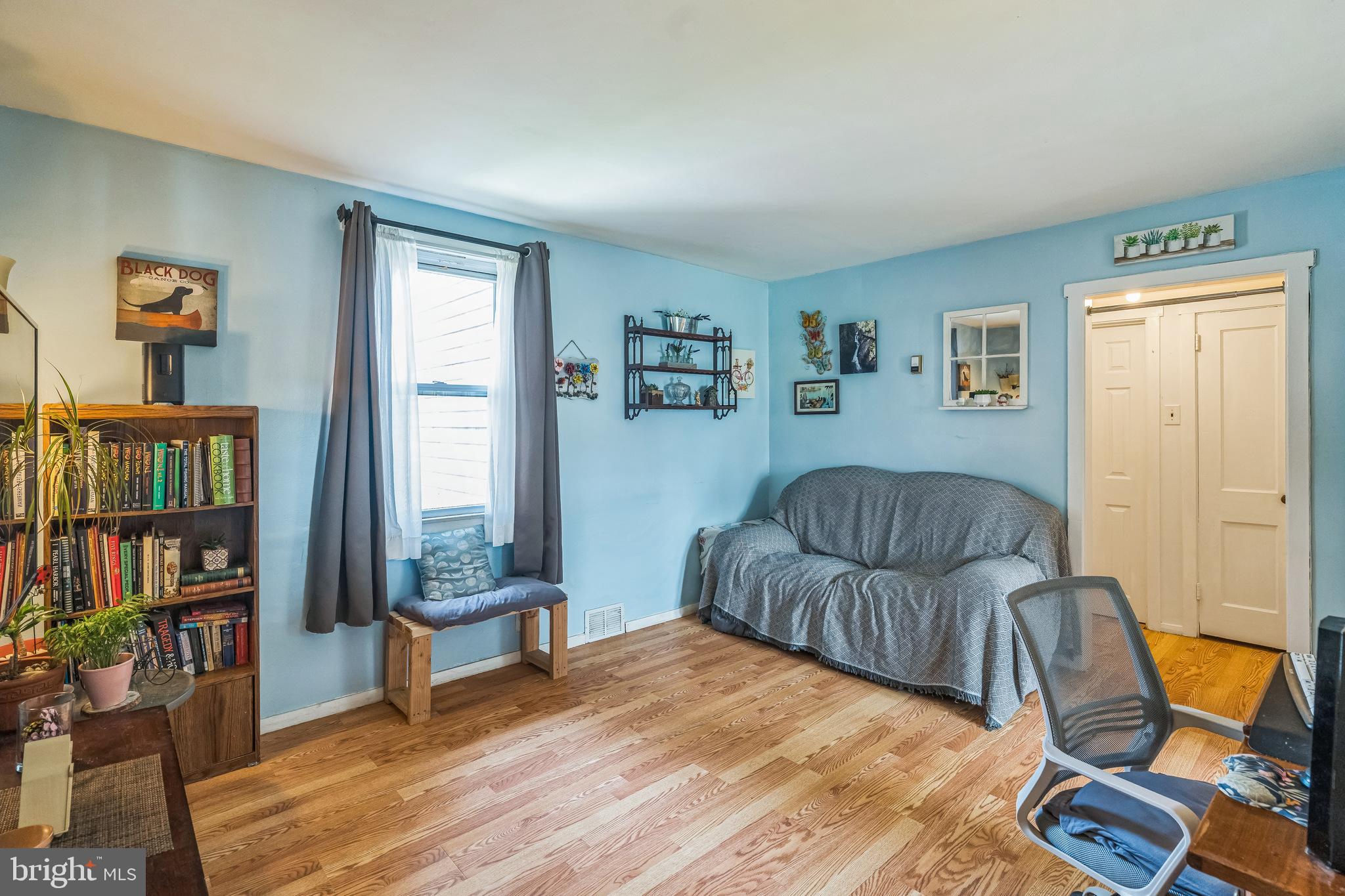 GLENDALE - Residential