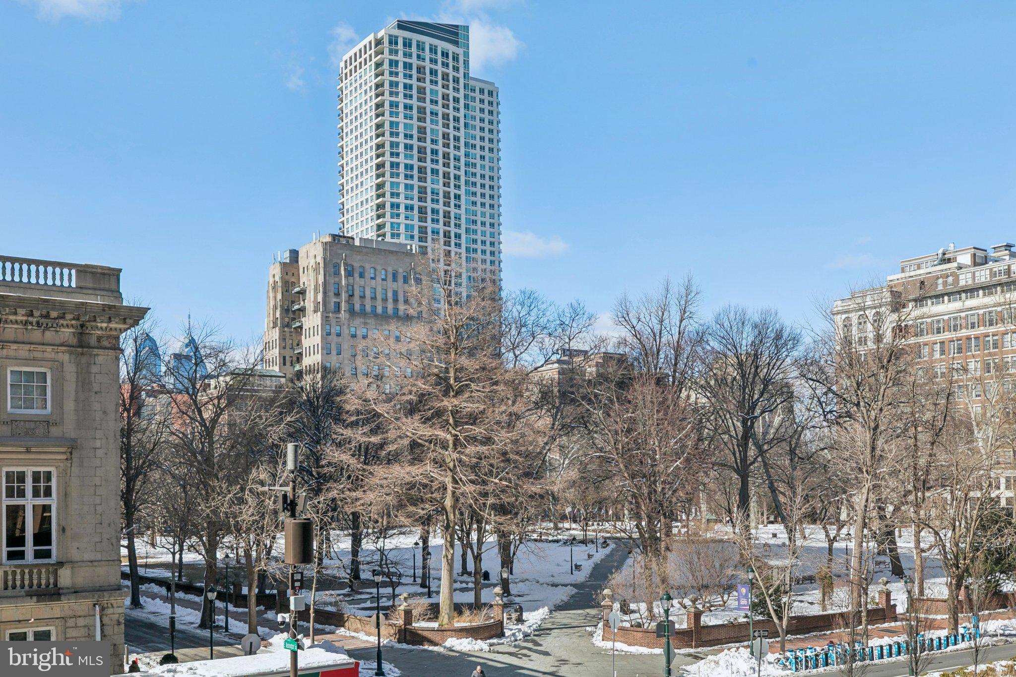 WASHINGTON SQ - Residential