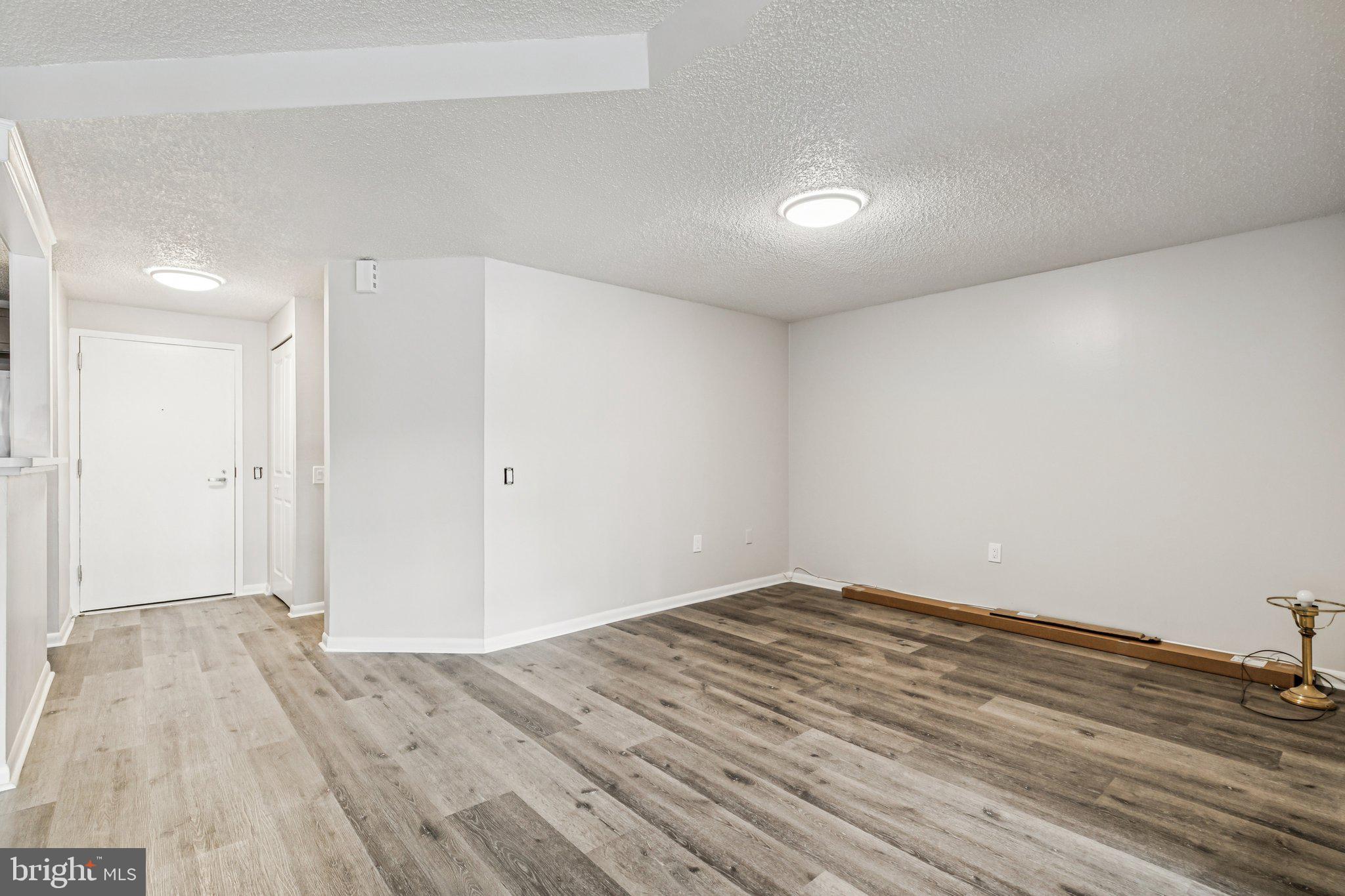 WASHINGTON SQ - Residential