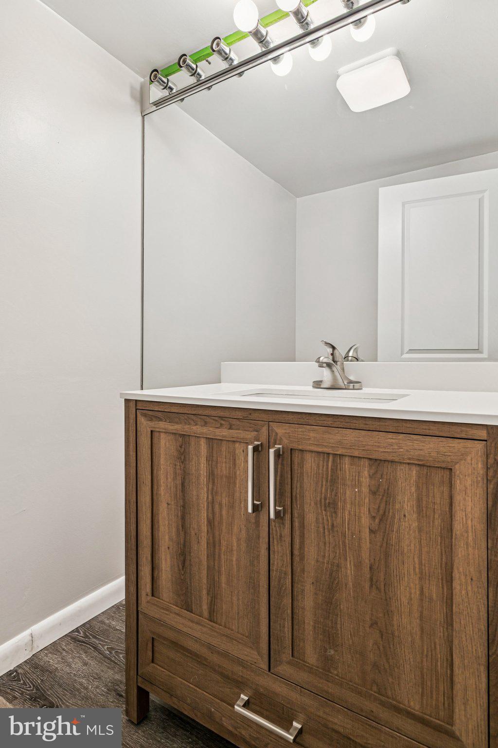 WASHINGTON SQ - Residential