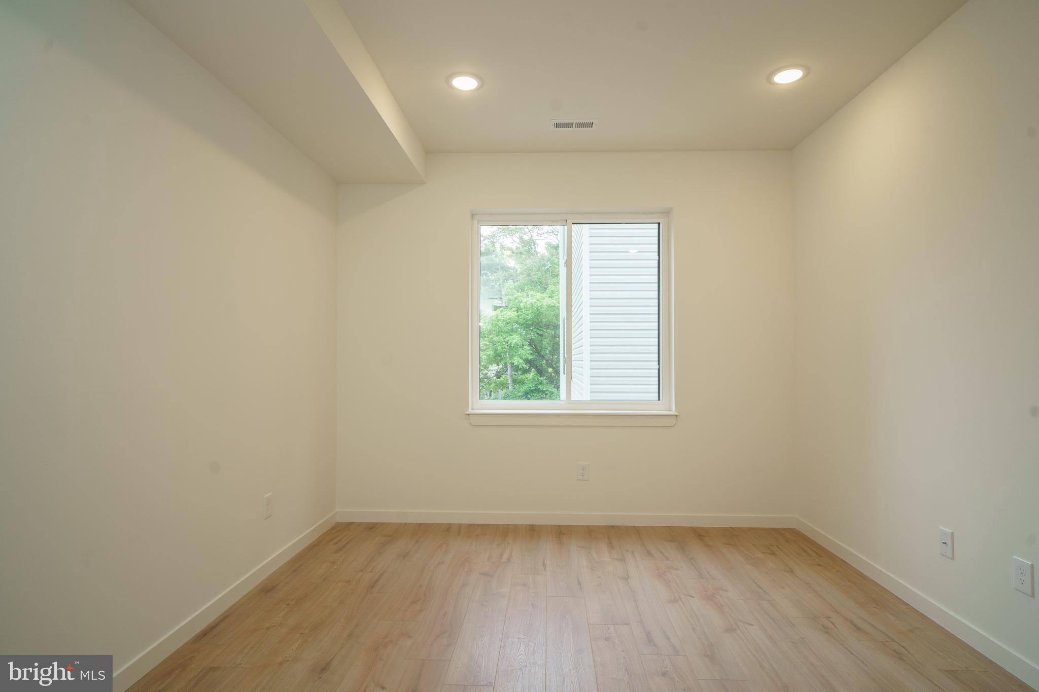 WEST KENSINGTON - Residential Lease