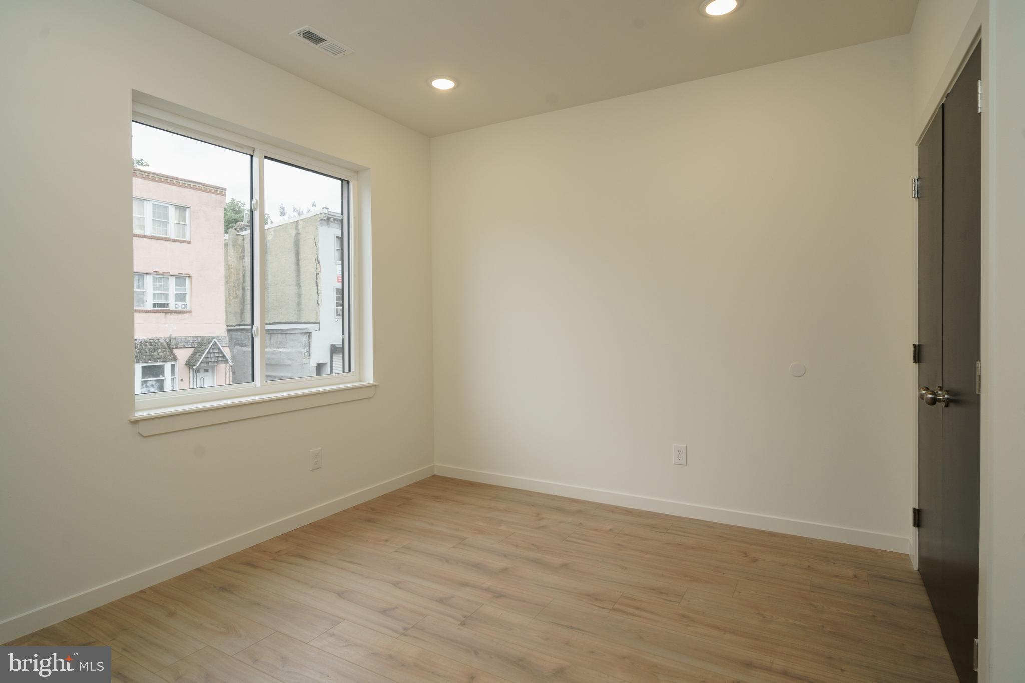 WEST KENSINGTON - Residential Lease