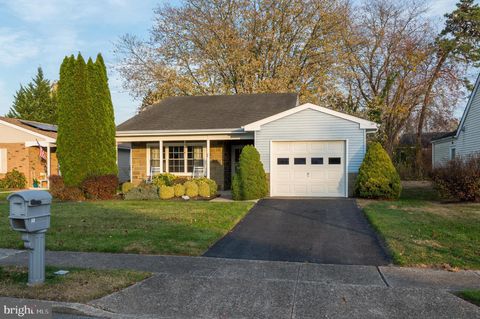 32 NARBERTH PLACE SOUTHAMPTON NJ 08088