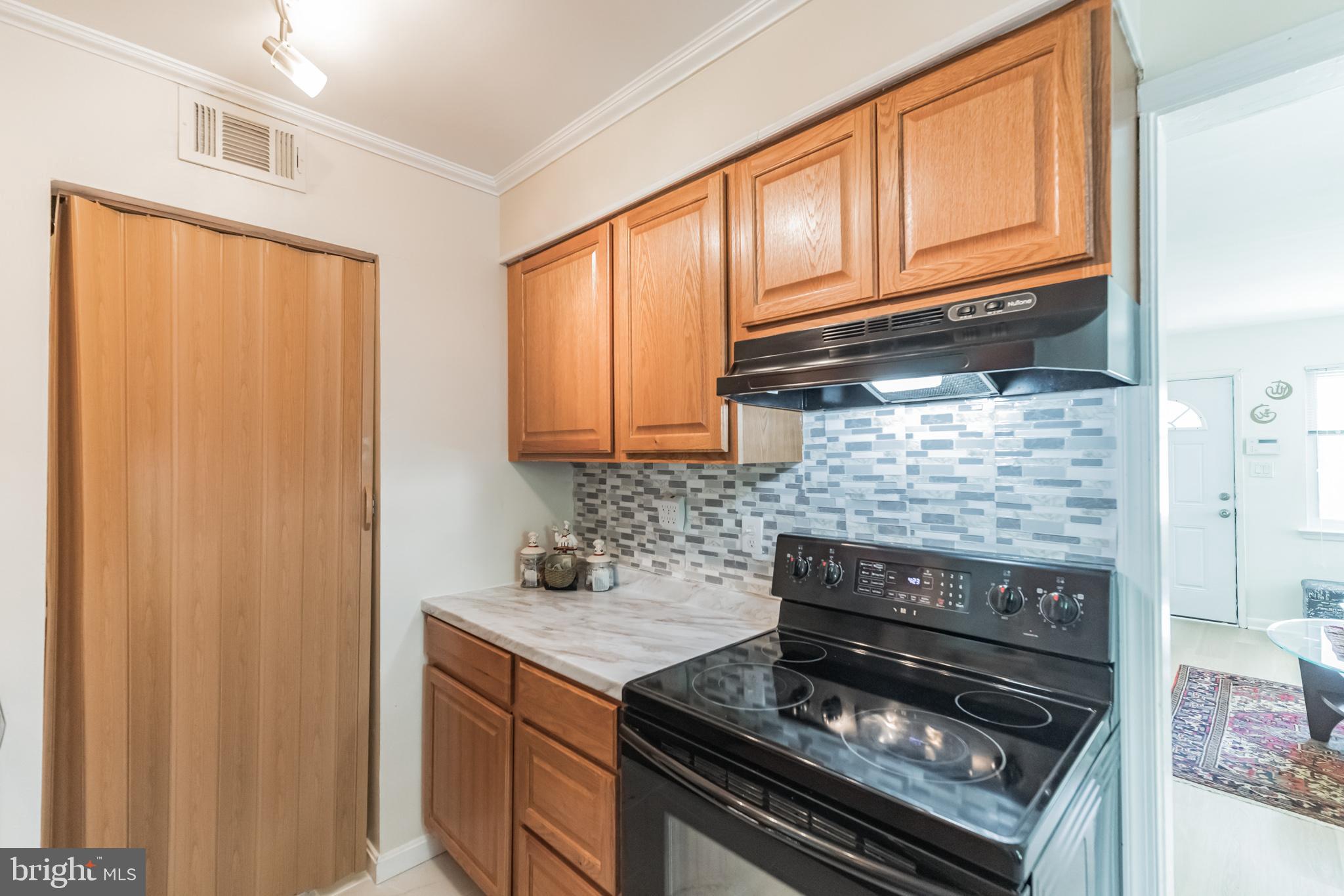 BROYHILL PARK - Residential