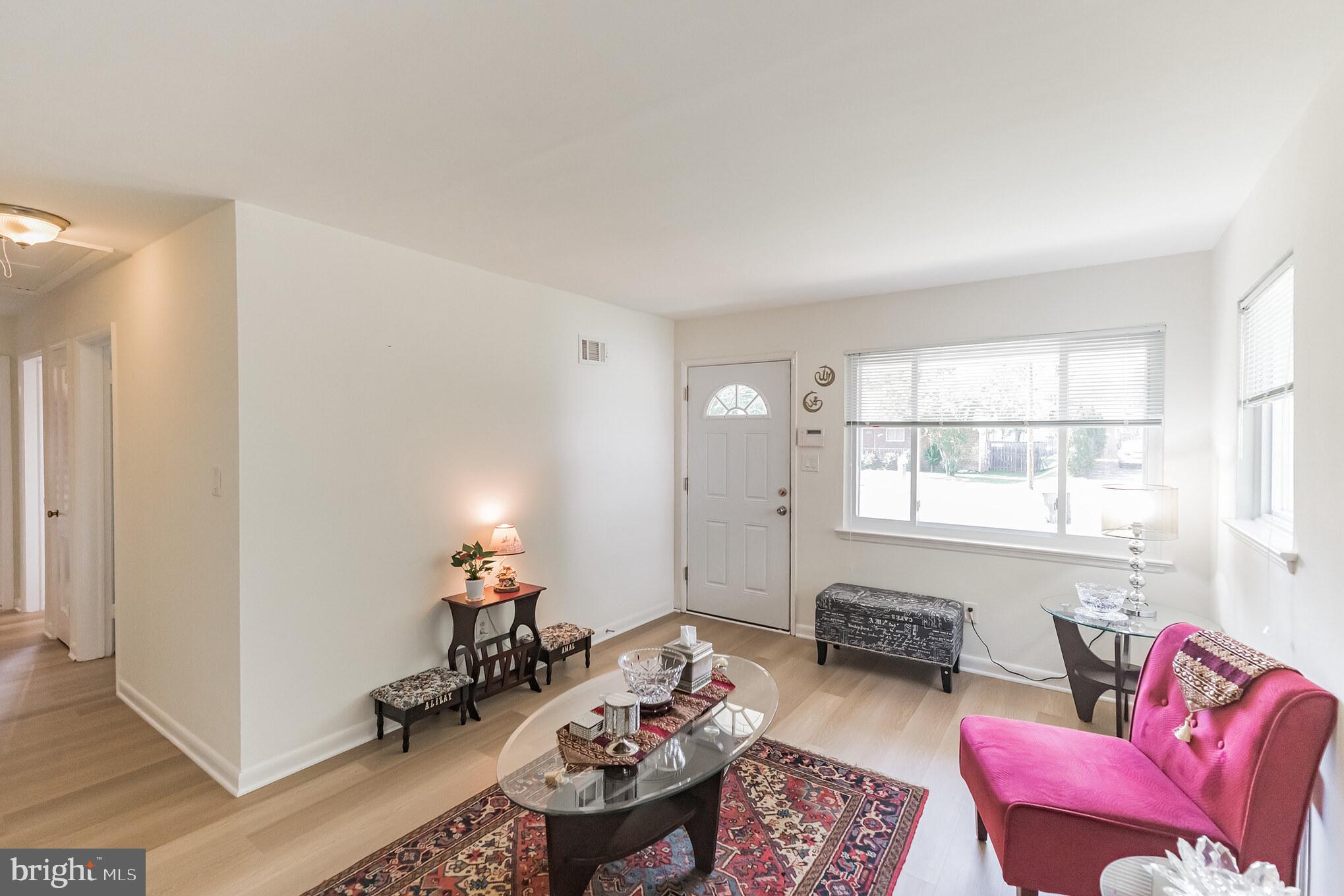 BROYHILL PARK - Residential