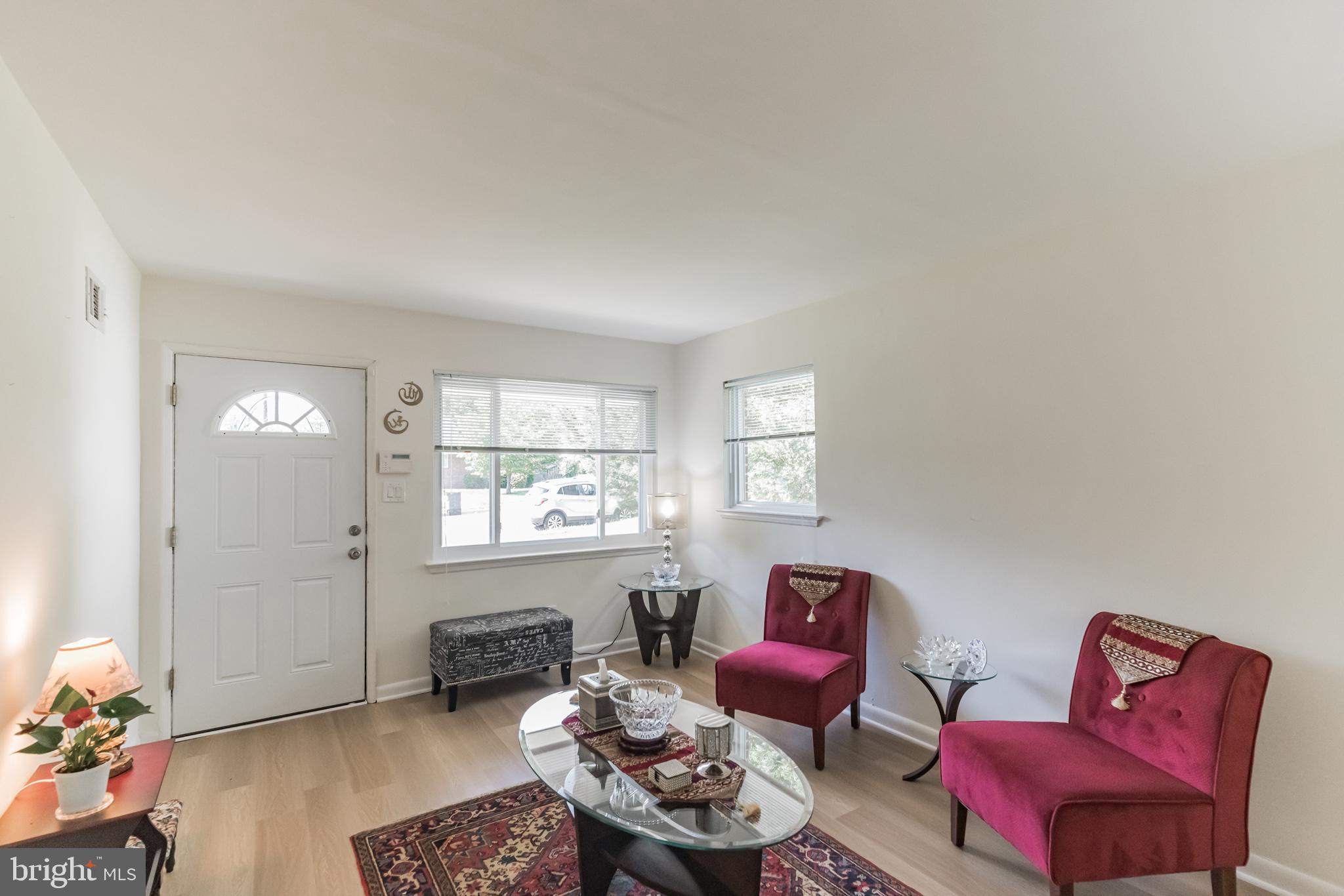 BROYHILL PARK - Residential