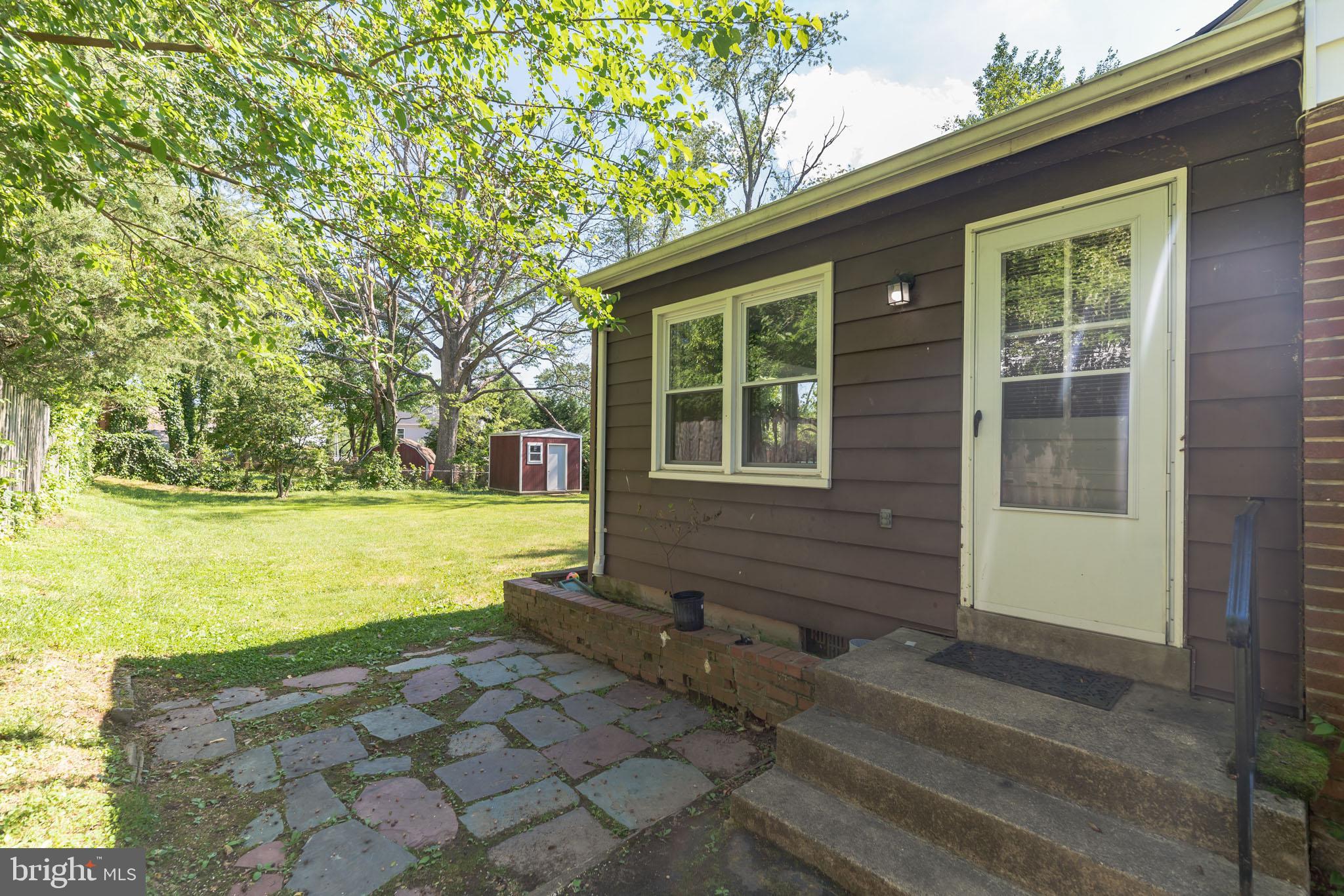 BROYHILL PARK - Residential