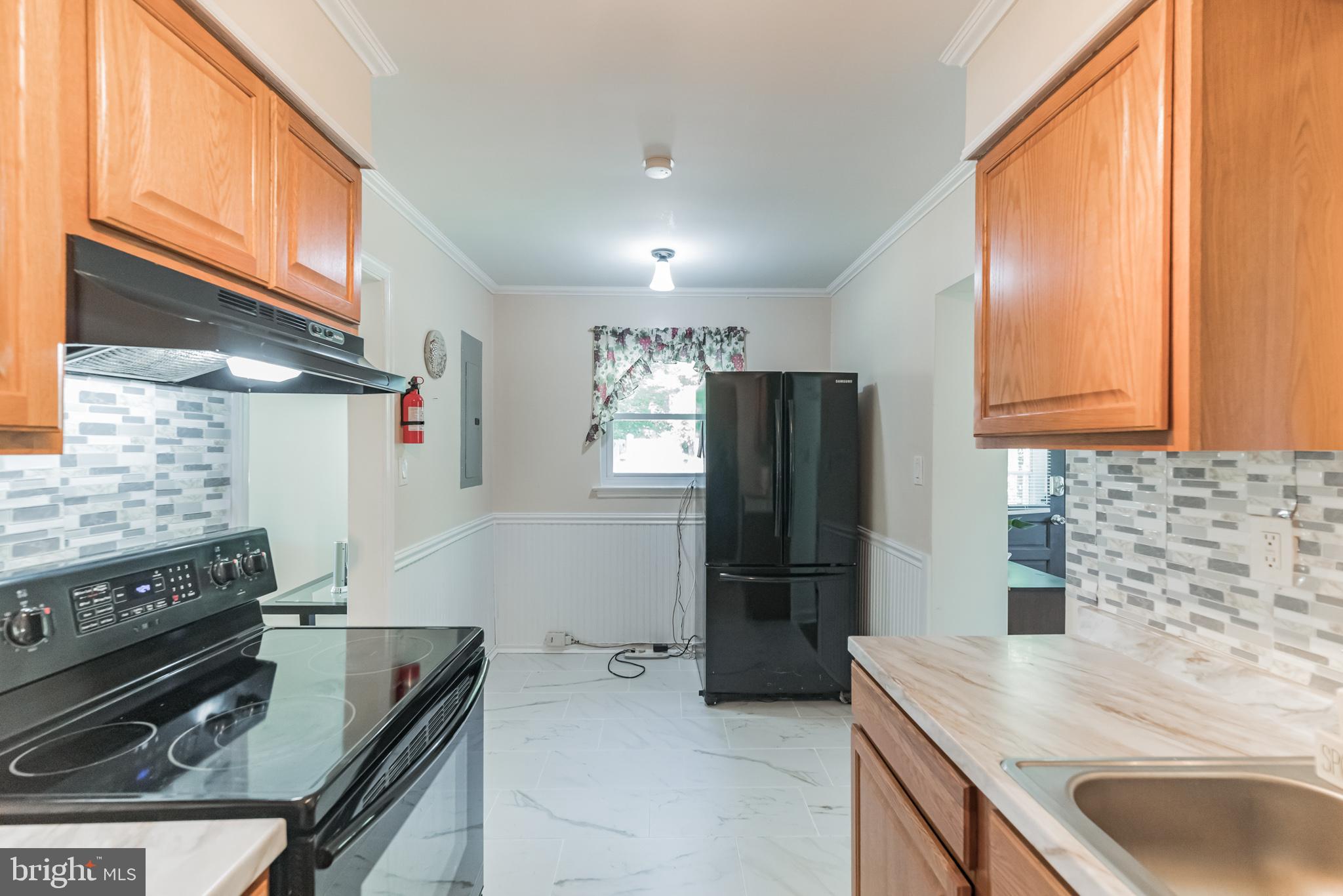 BROYHILL PARK - Residential