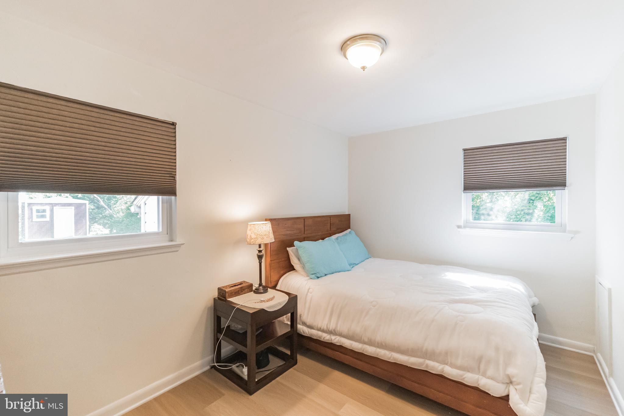 BROYHILL PARK - Residential