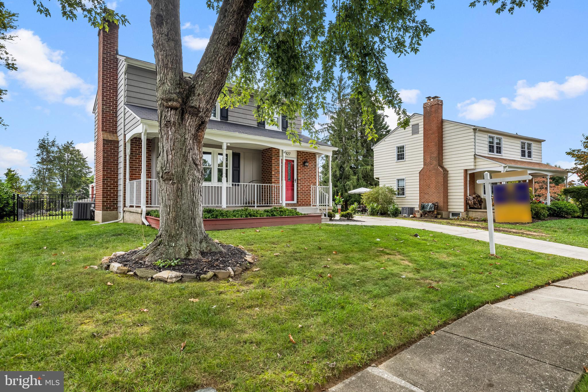 927 JACKSON BOULEVARD