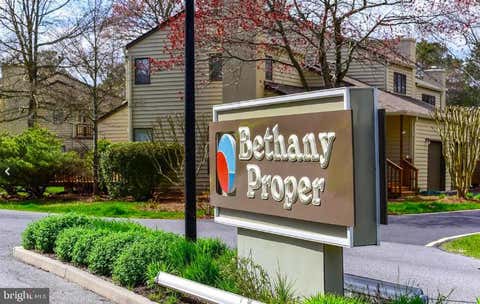 Townhouse For Sale - 315 Cedar Court<br/> BETHANY BEACH, DE 19930