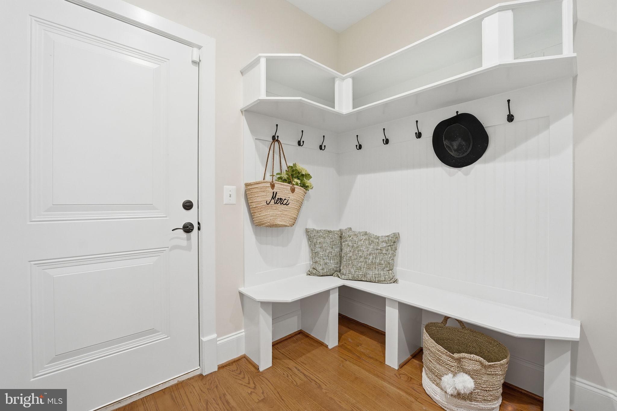 BERKSHIRE OAKWOOD - Residential