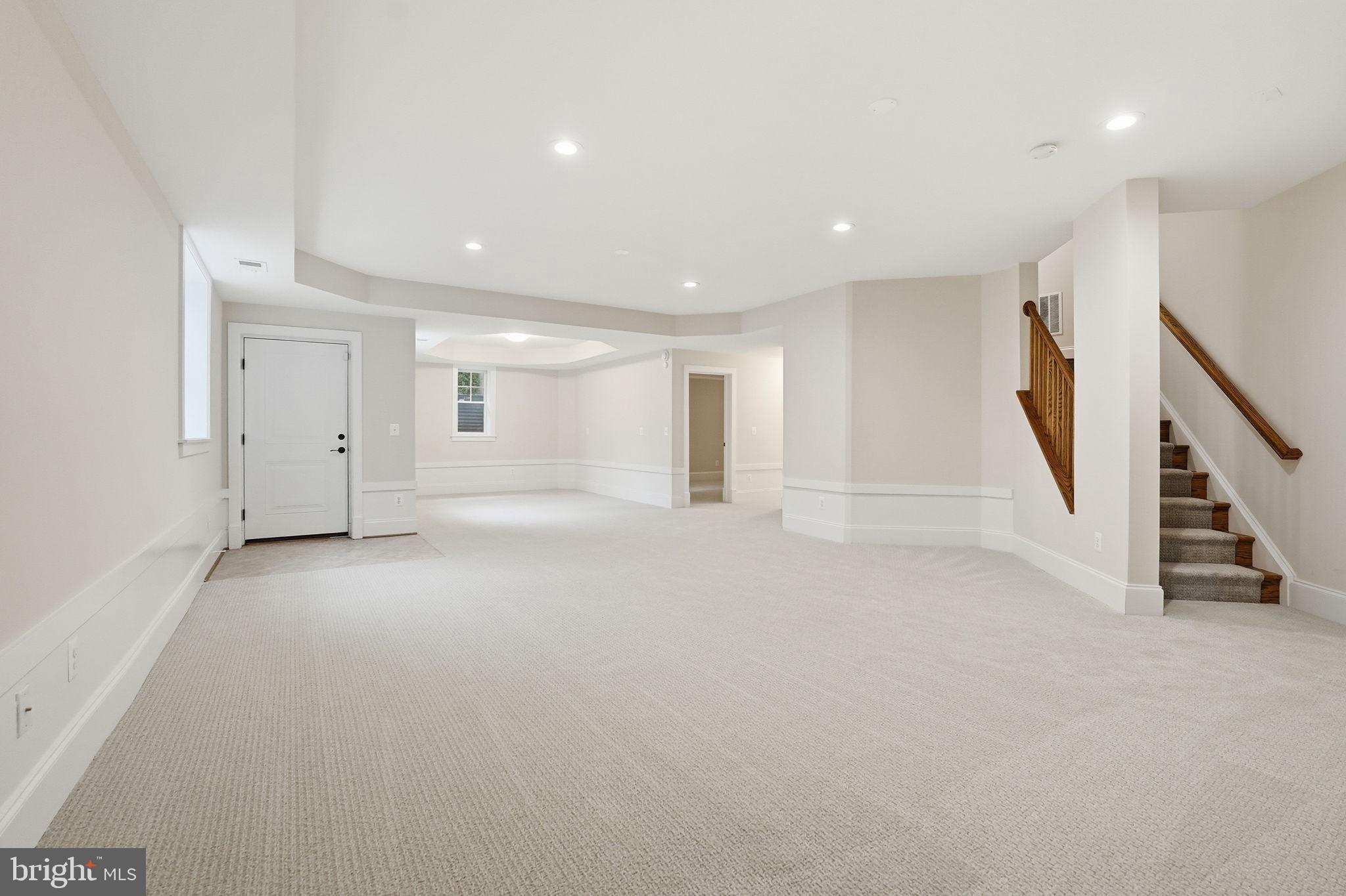 BERKSHIRE OAKWOOD - Residential