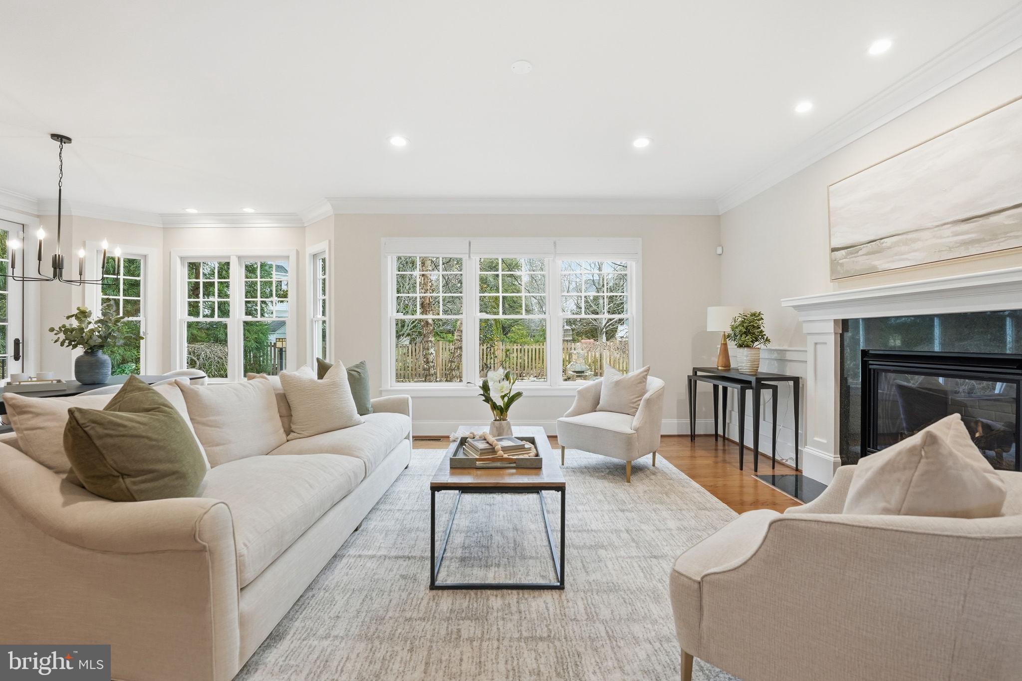 BERKSHIRE OAKWOOD - Residential