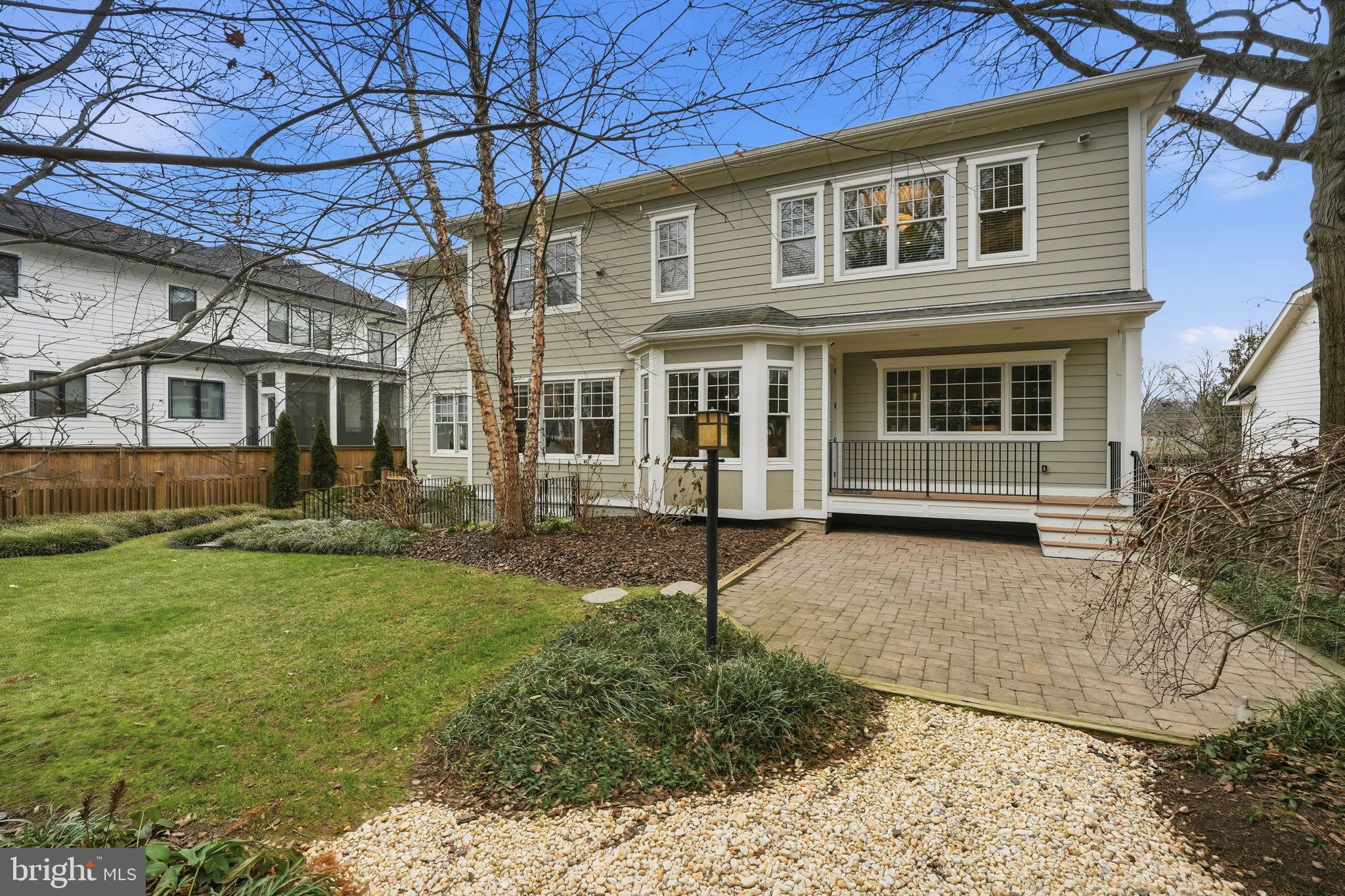 BERKSHIRE OAKWOOD - Residential