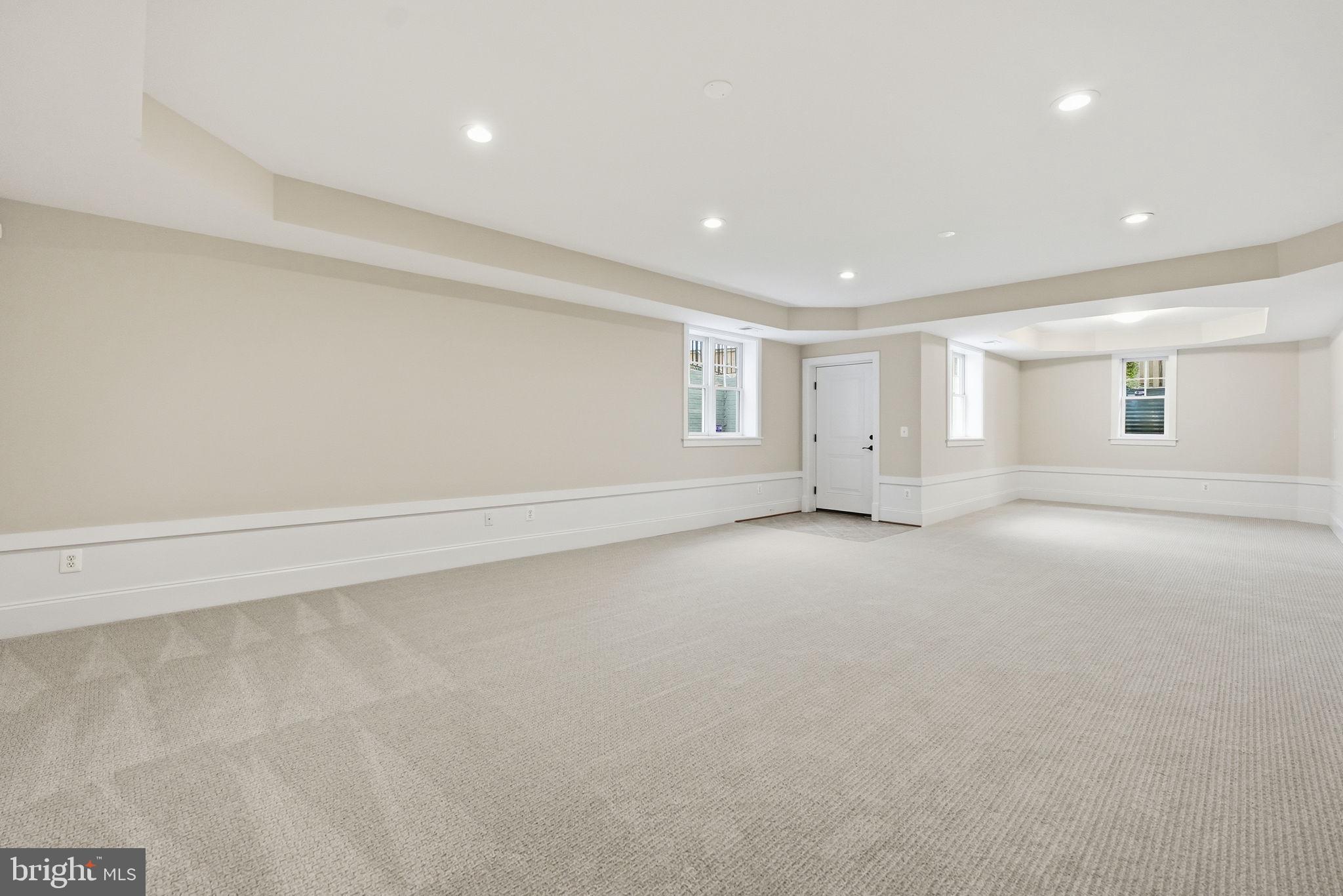 BERKSHIRE OAKWOOD - Residential