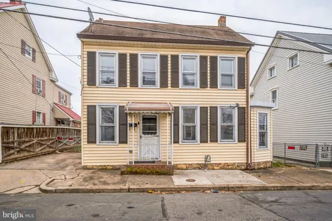 48 Elizabeth Street, Hagerstown, MD MLS: MDWA2025952