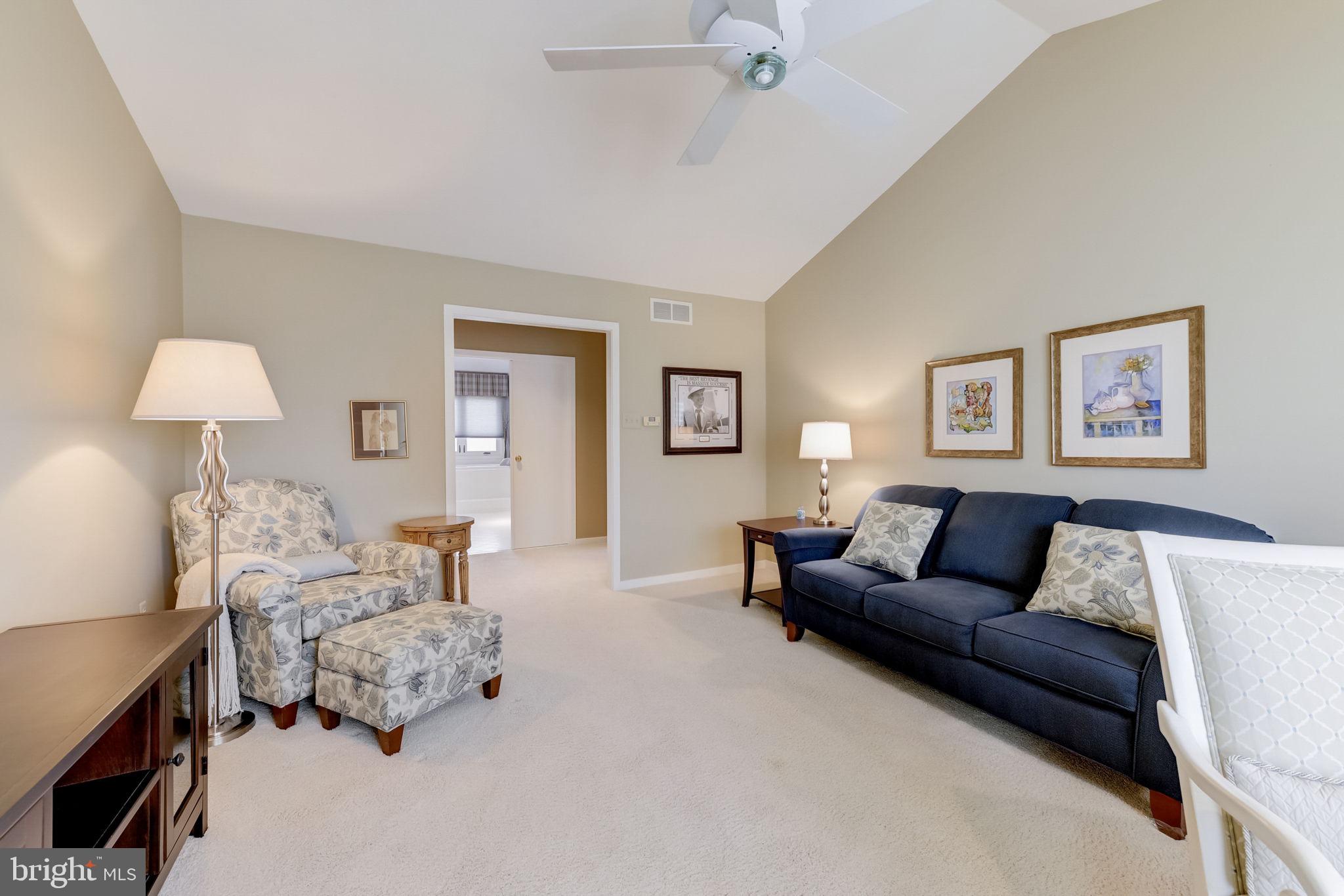 HILLS AT NORTHAMPT - Residential