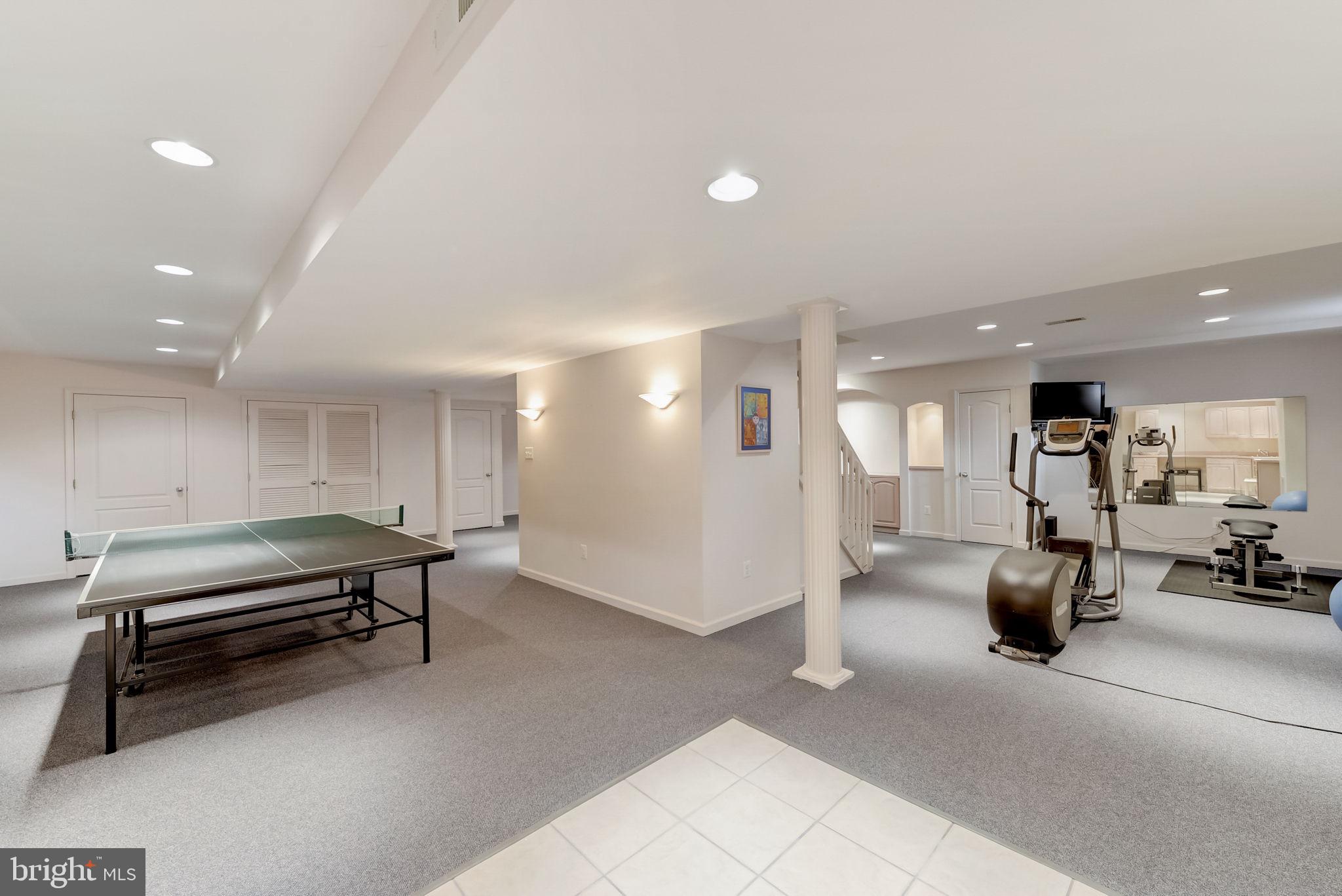 HILLS AT NORTHAMPT - Residential