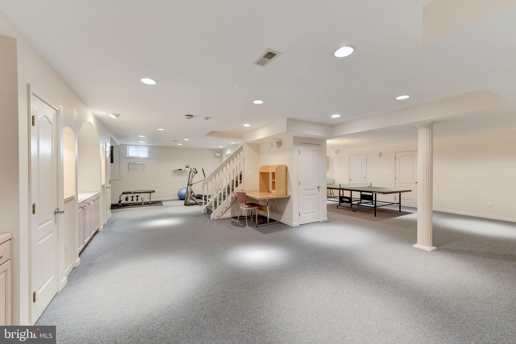 HILLS AT NORTHAMPT - Residential