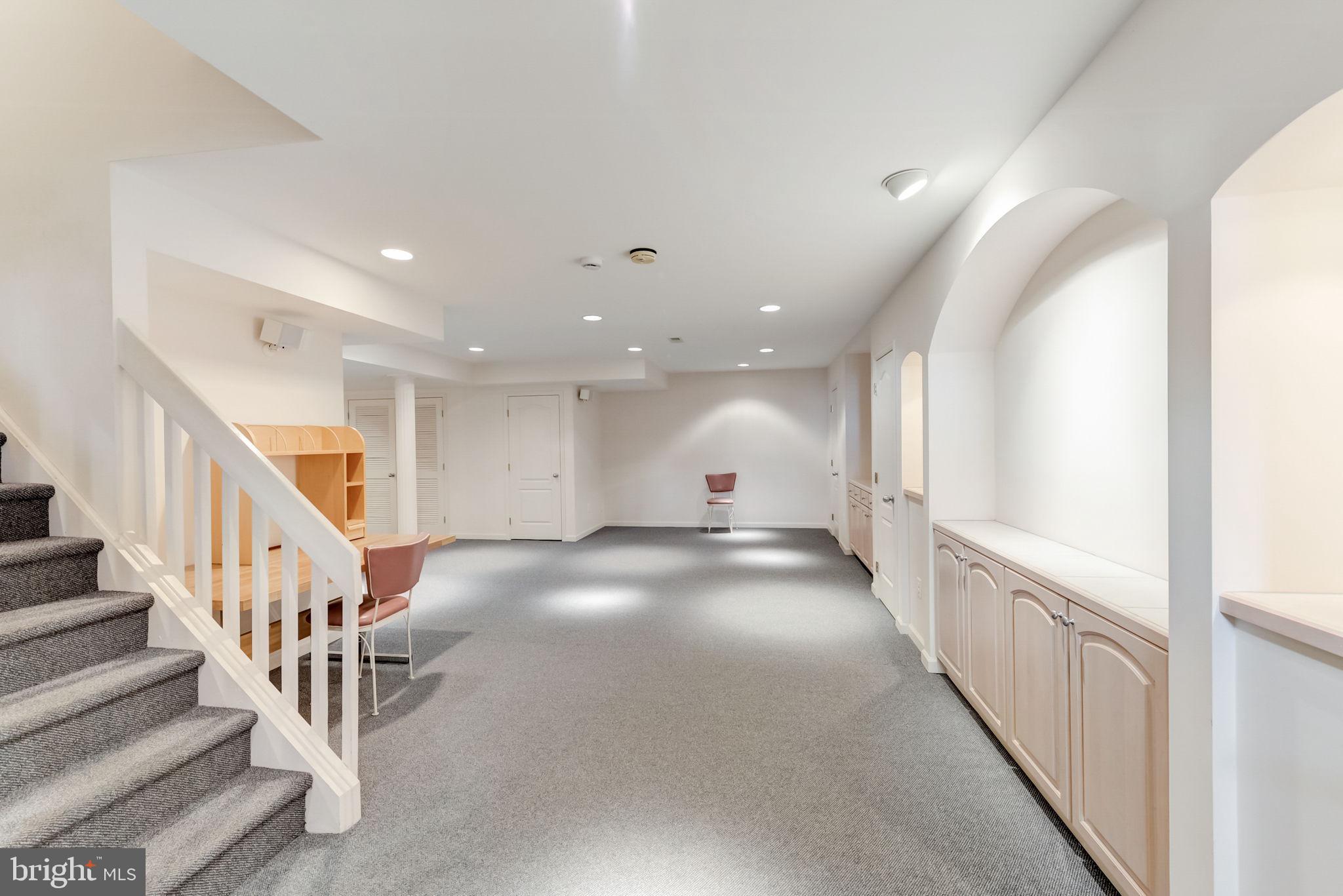 HILLS AT NORTHAMPT - Residential