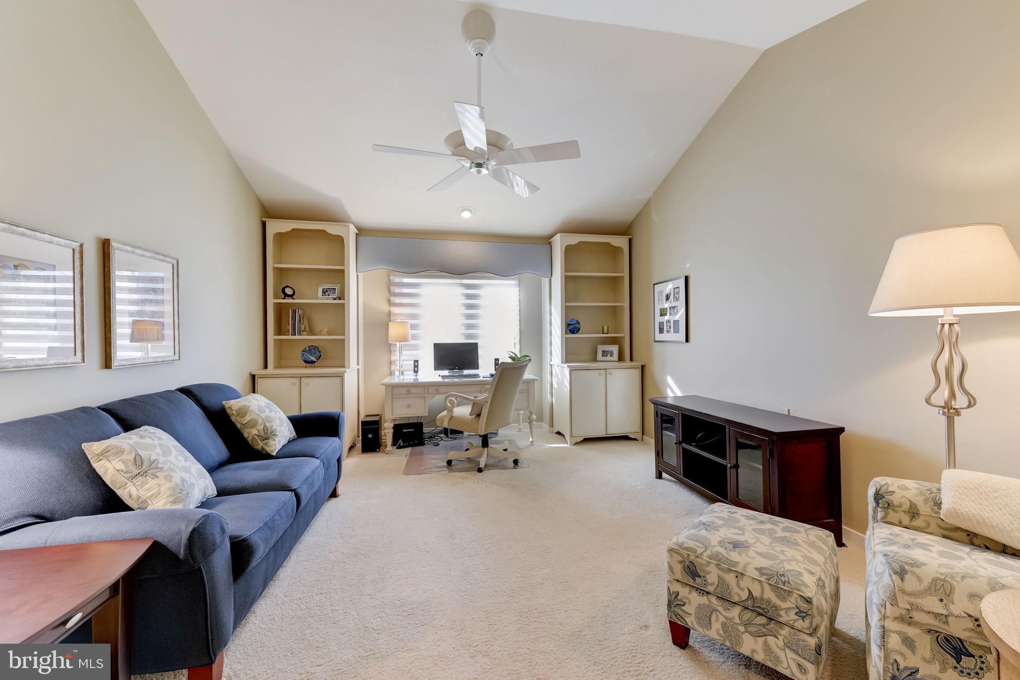 HILLS AT NORTHAMPT - Residential