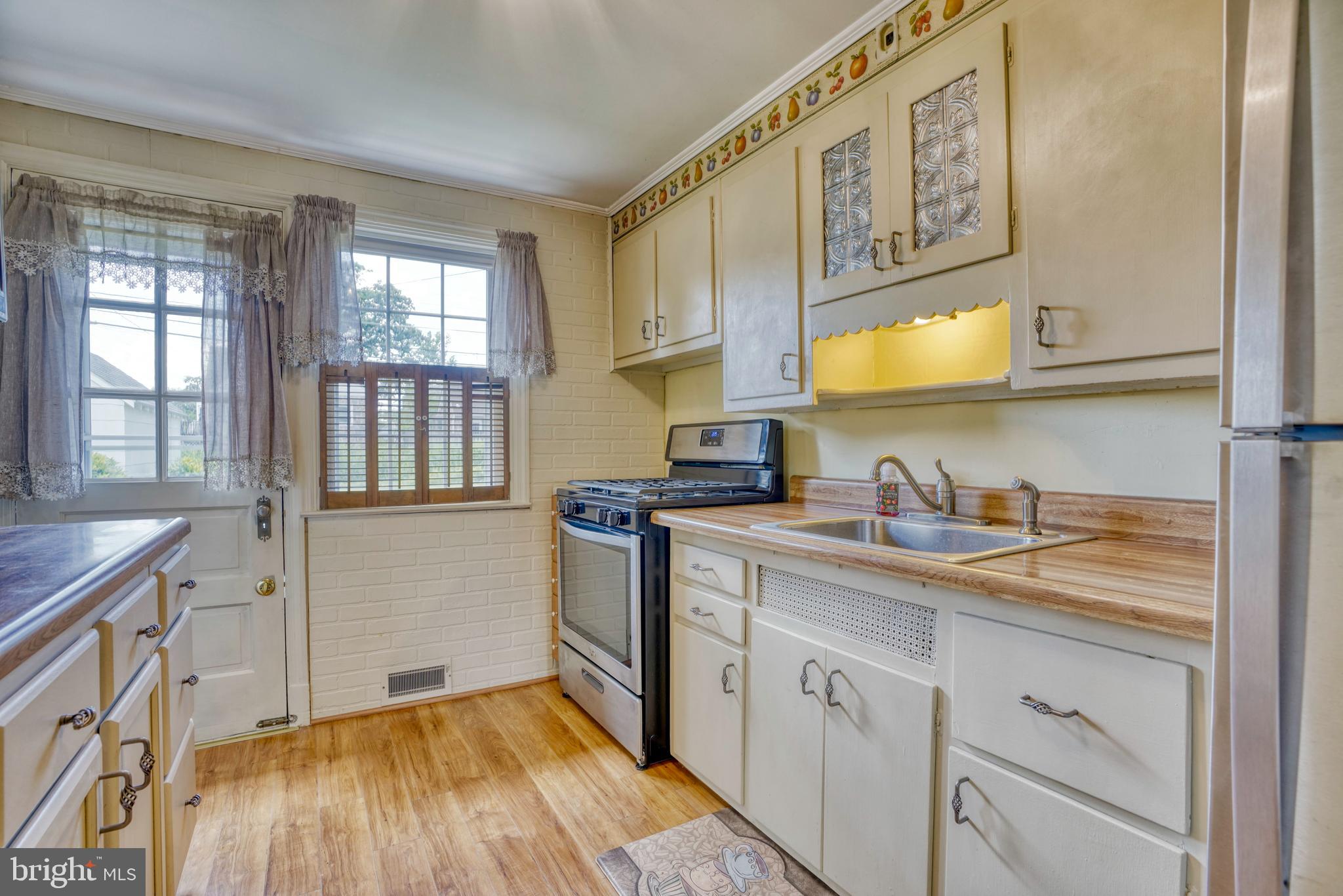 VILLA CRESTA - Residential