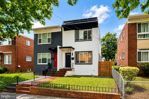 MLS: DCDC2276846