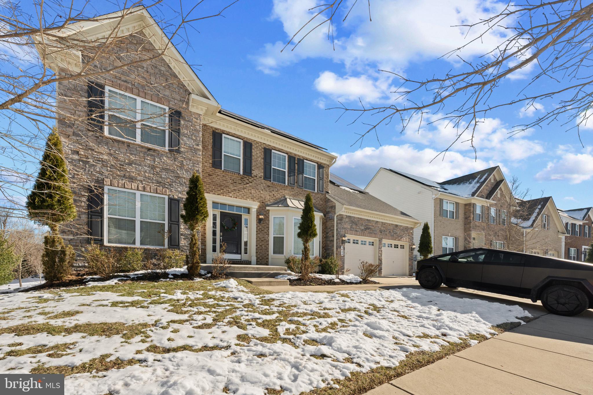 9104 CRYSTAL OAKS LANE