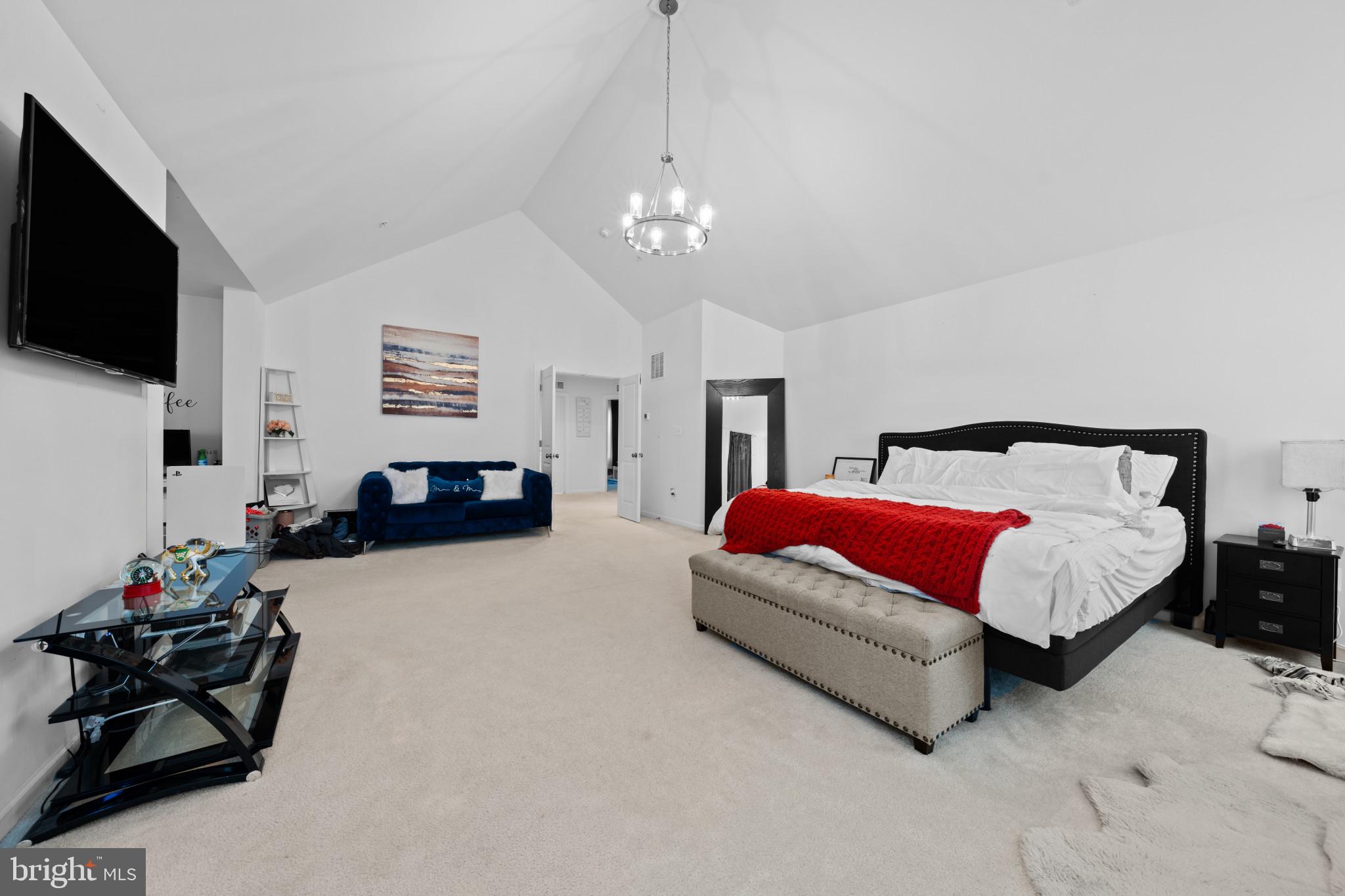 9104 CRYSTAL OAKS LANE