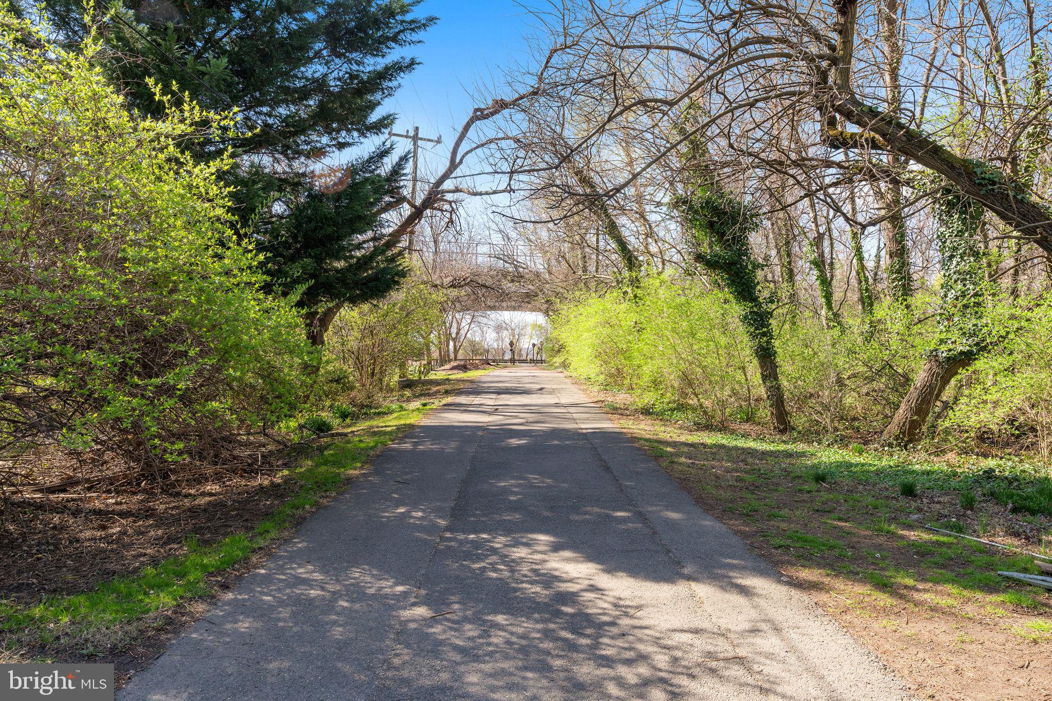 YATES GARDENS - Residential
