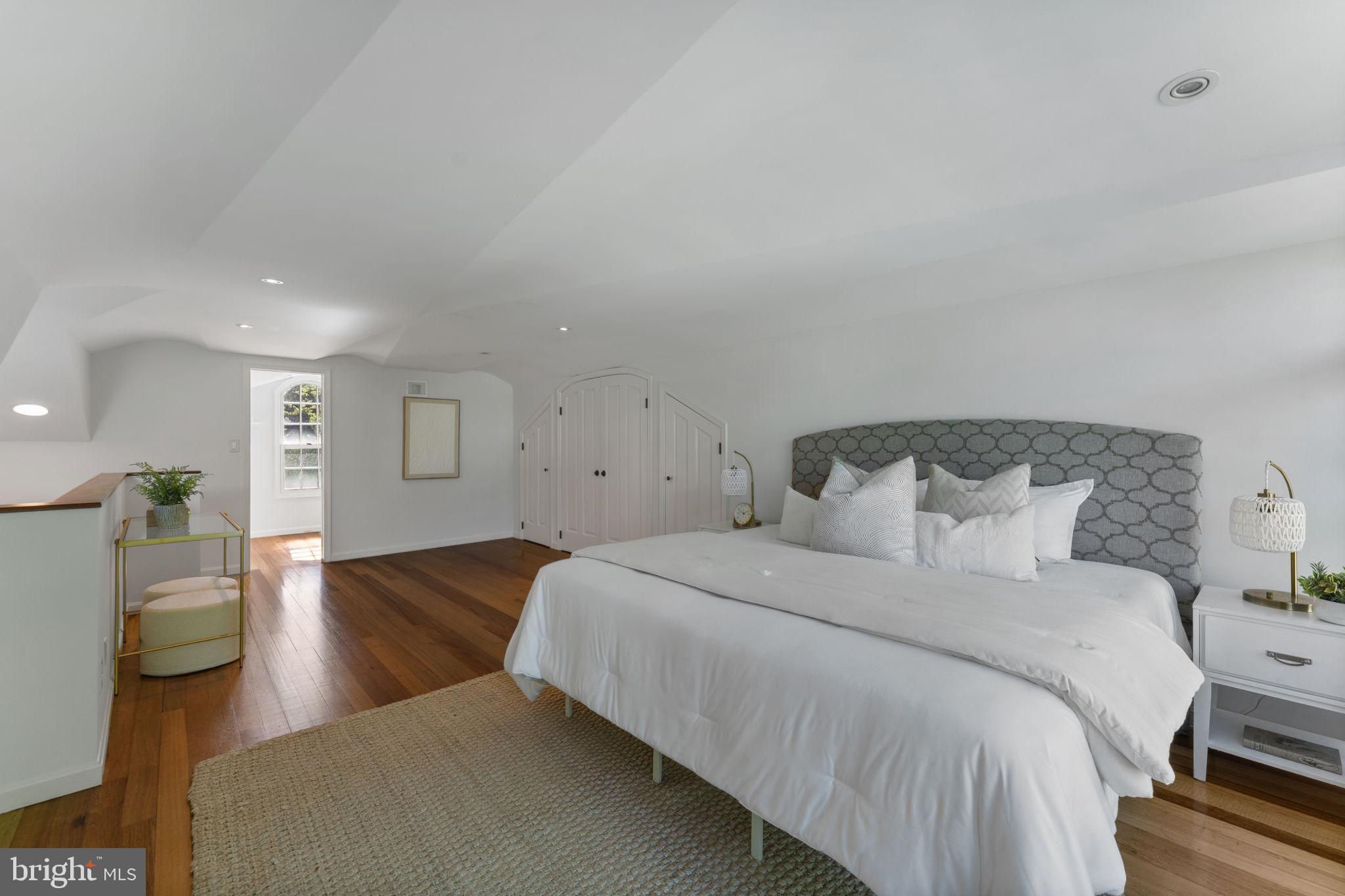 YATES GARDENS - Residential