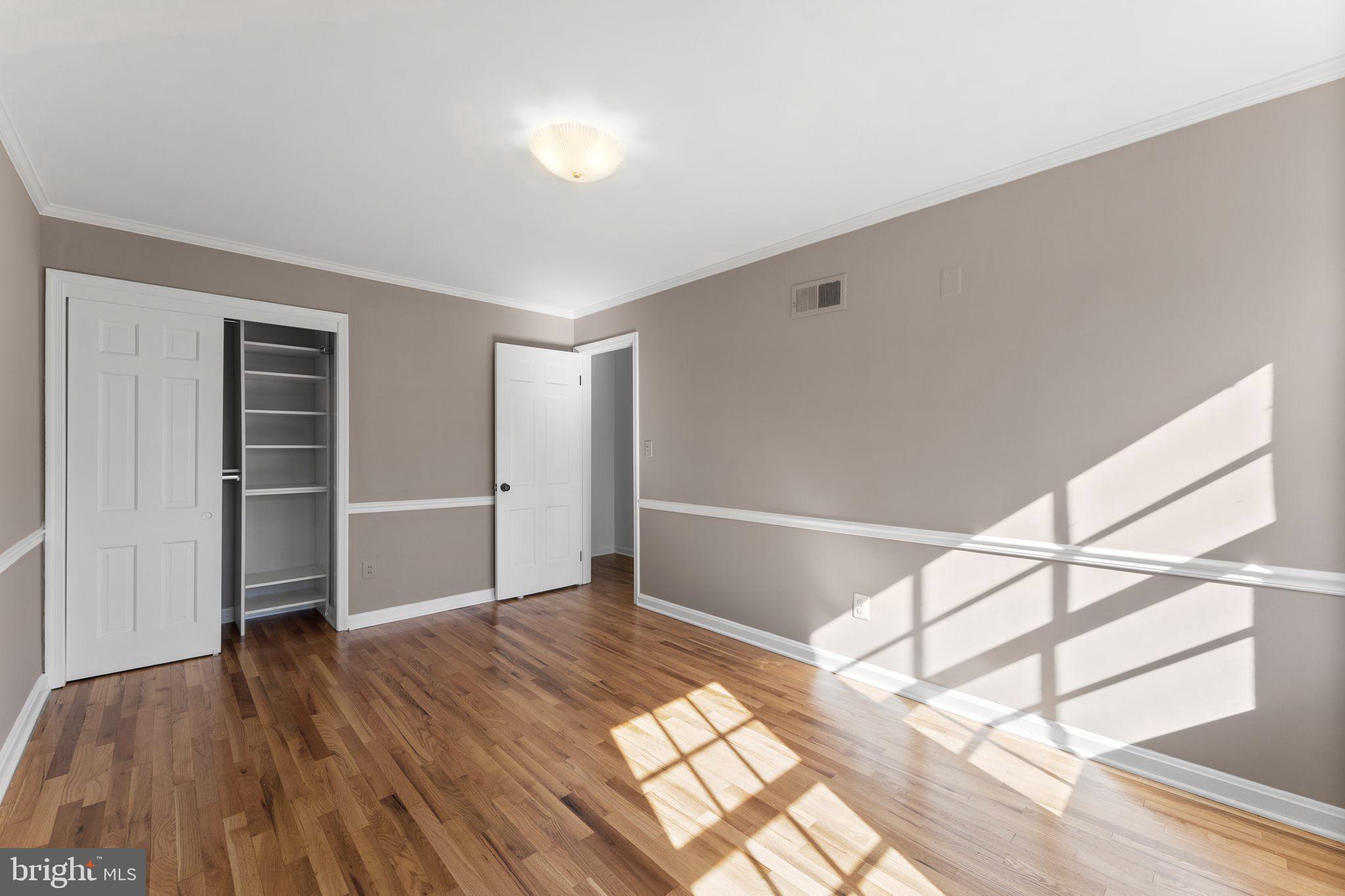 YATES GARDENS - Residential