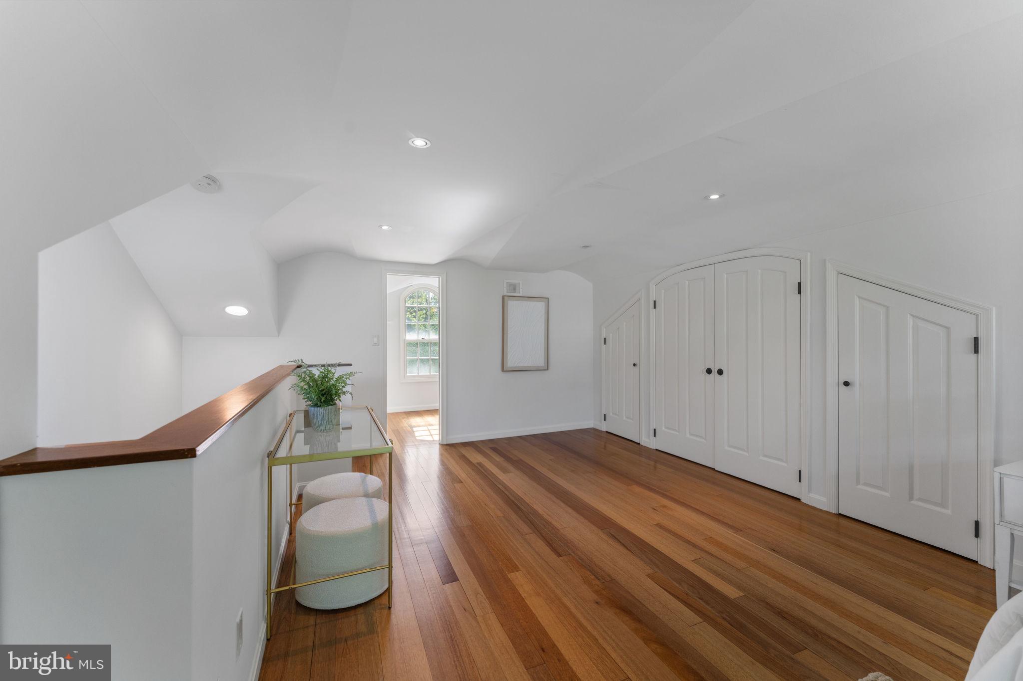 YATES GARDENS - Residential