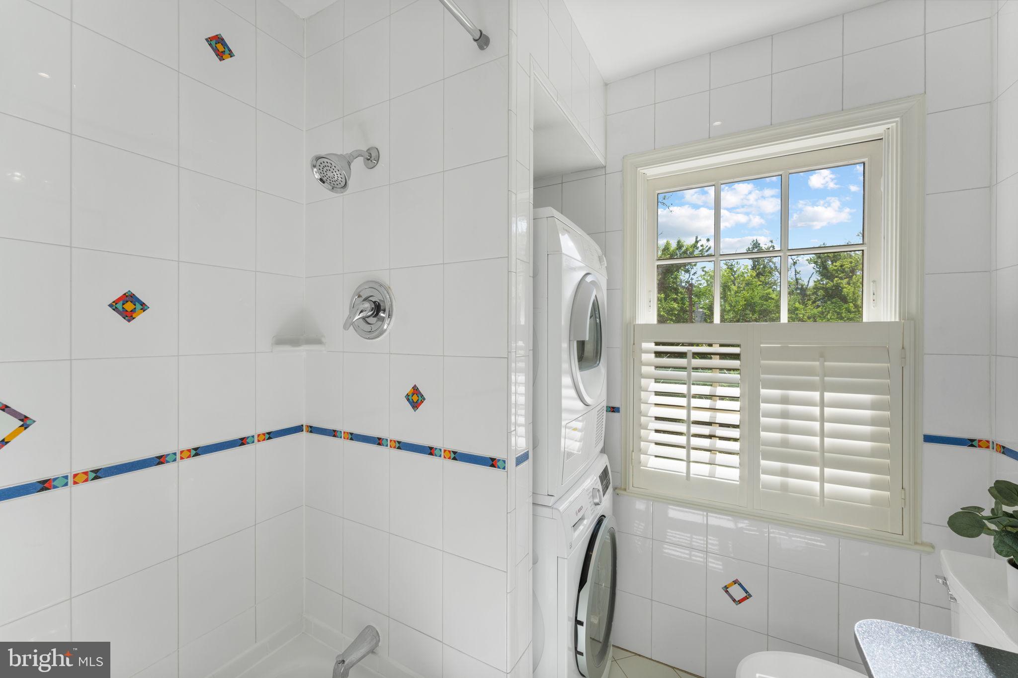 YATES GARDENS - Residential