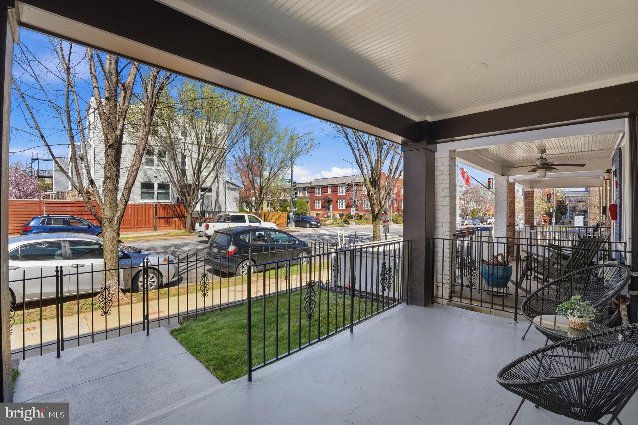 1739 INDEPENDENCE AVENUE SE