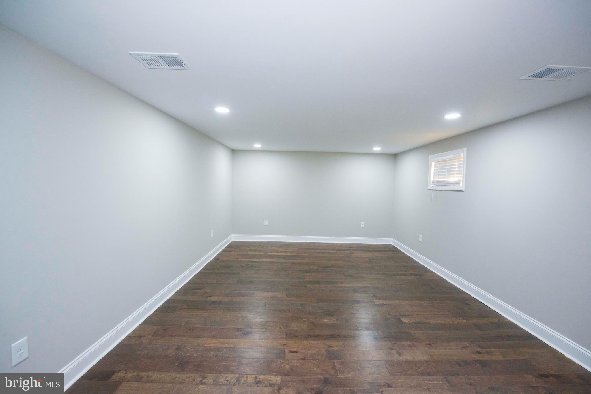 COOL SPRING HEIGHTS - Residential