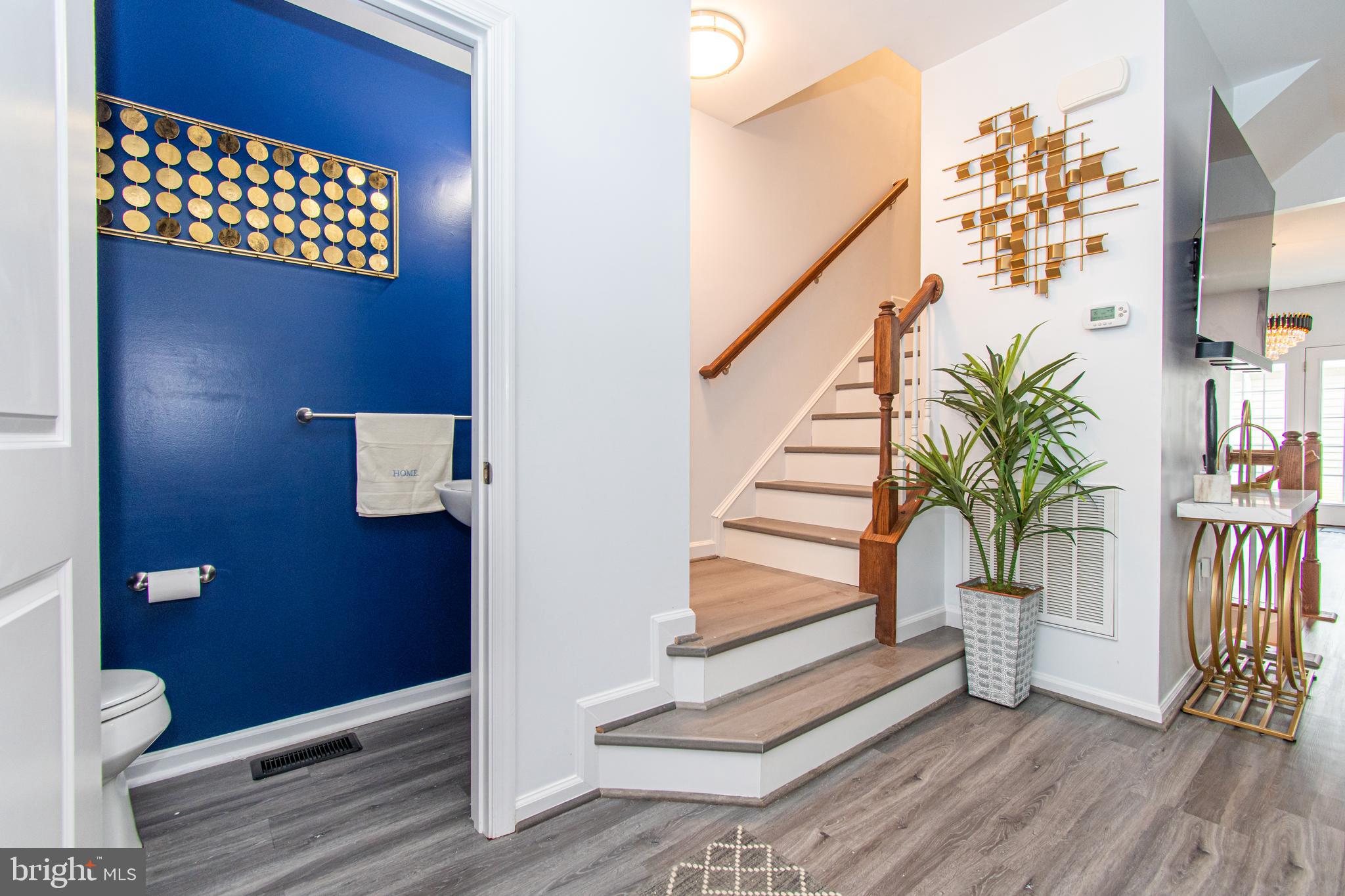 LANDSDALE - Residential Lease