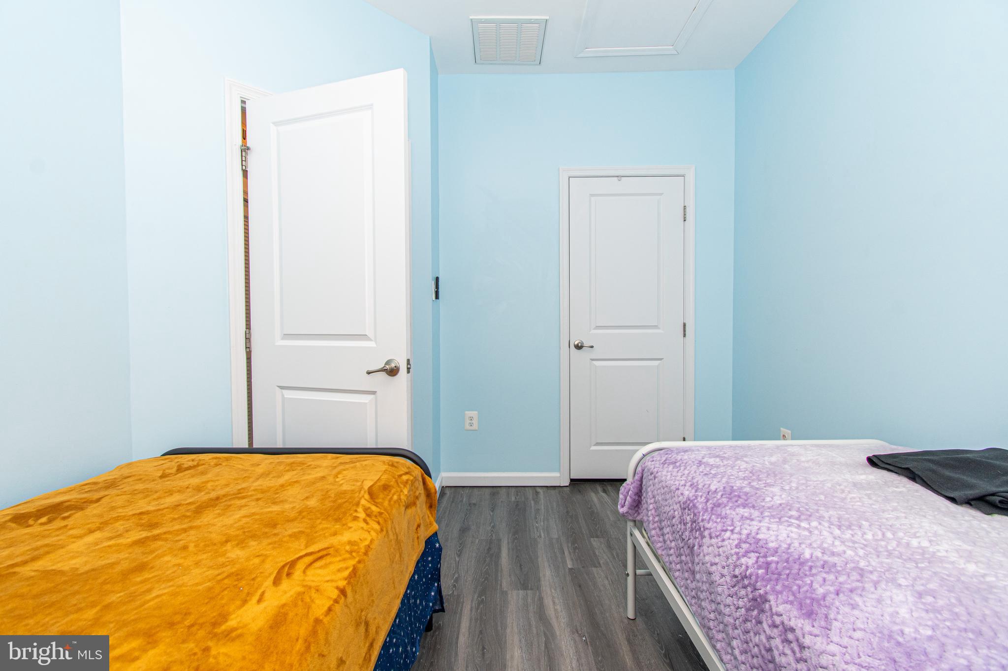 LANDSDALE - Residential Lease