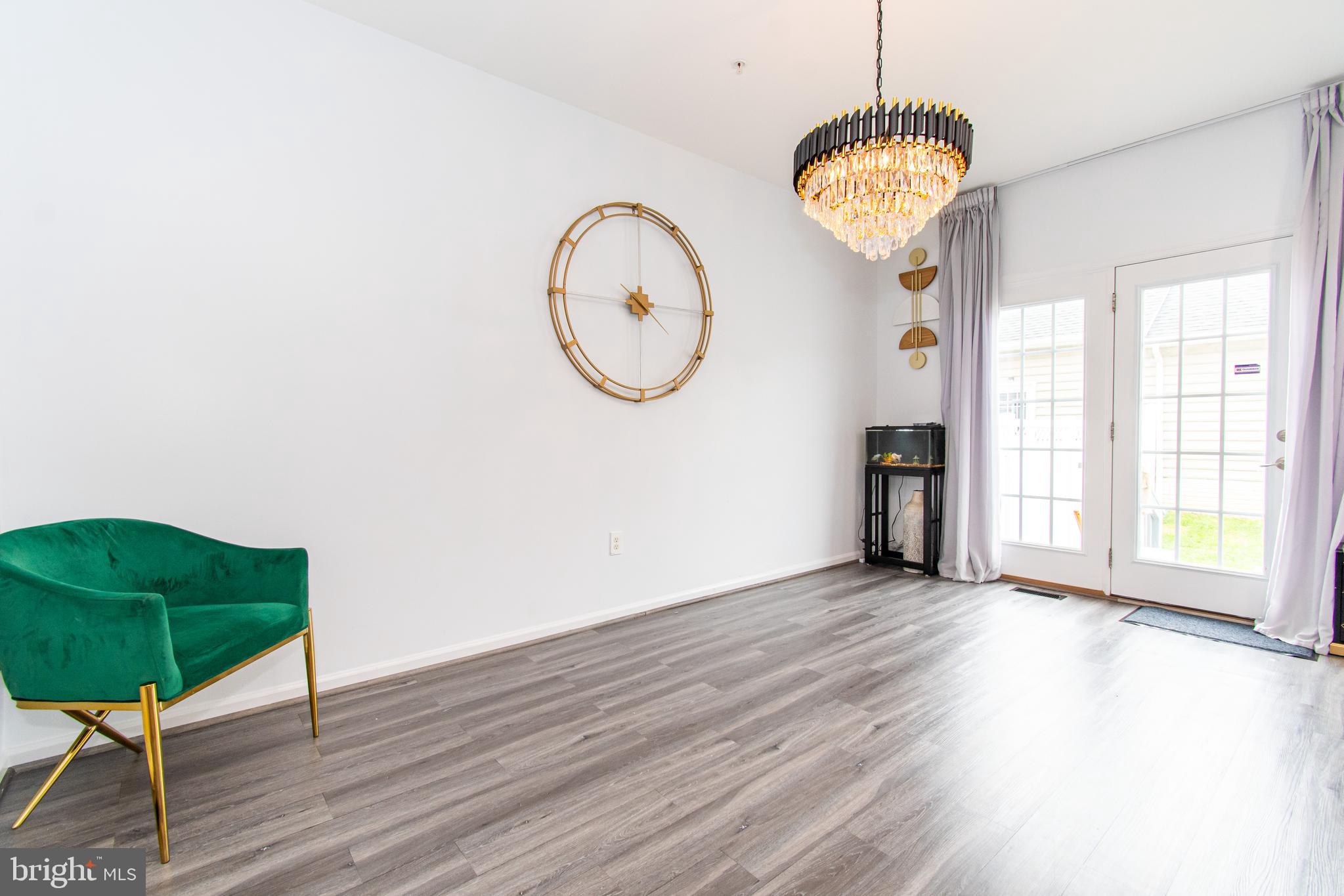 LANDSDALE - Residential Lease