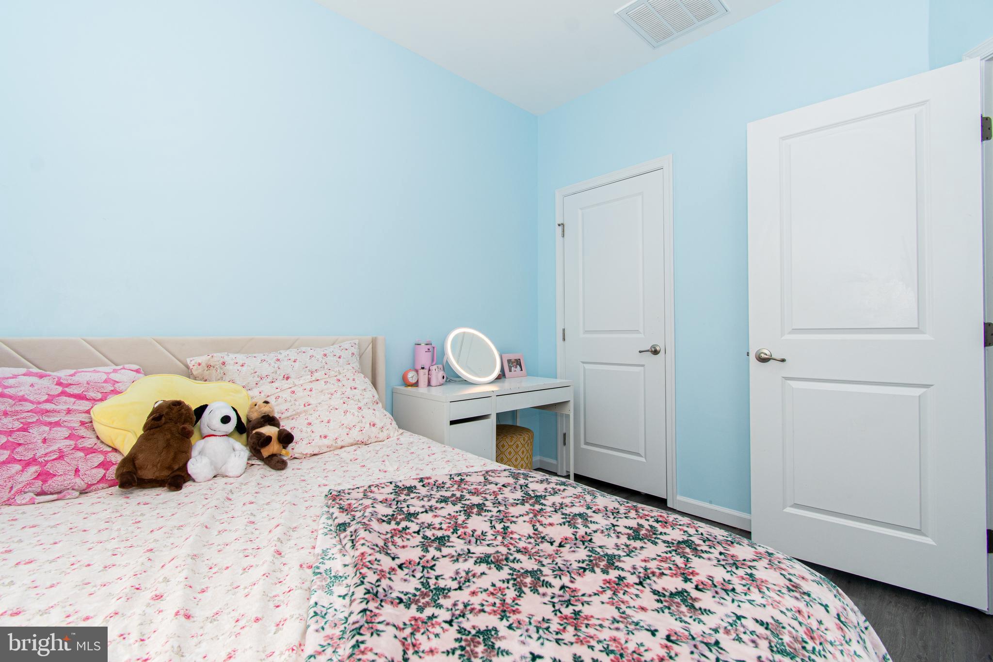 LANDSDALE - Residential Lease