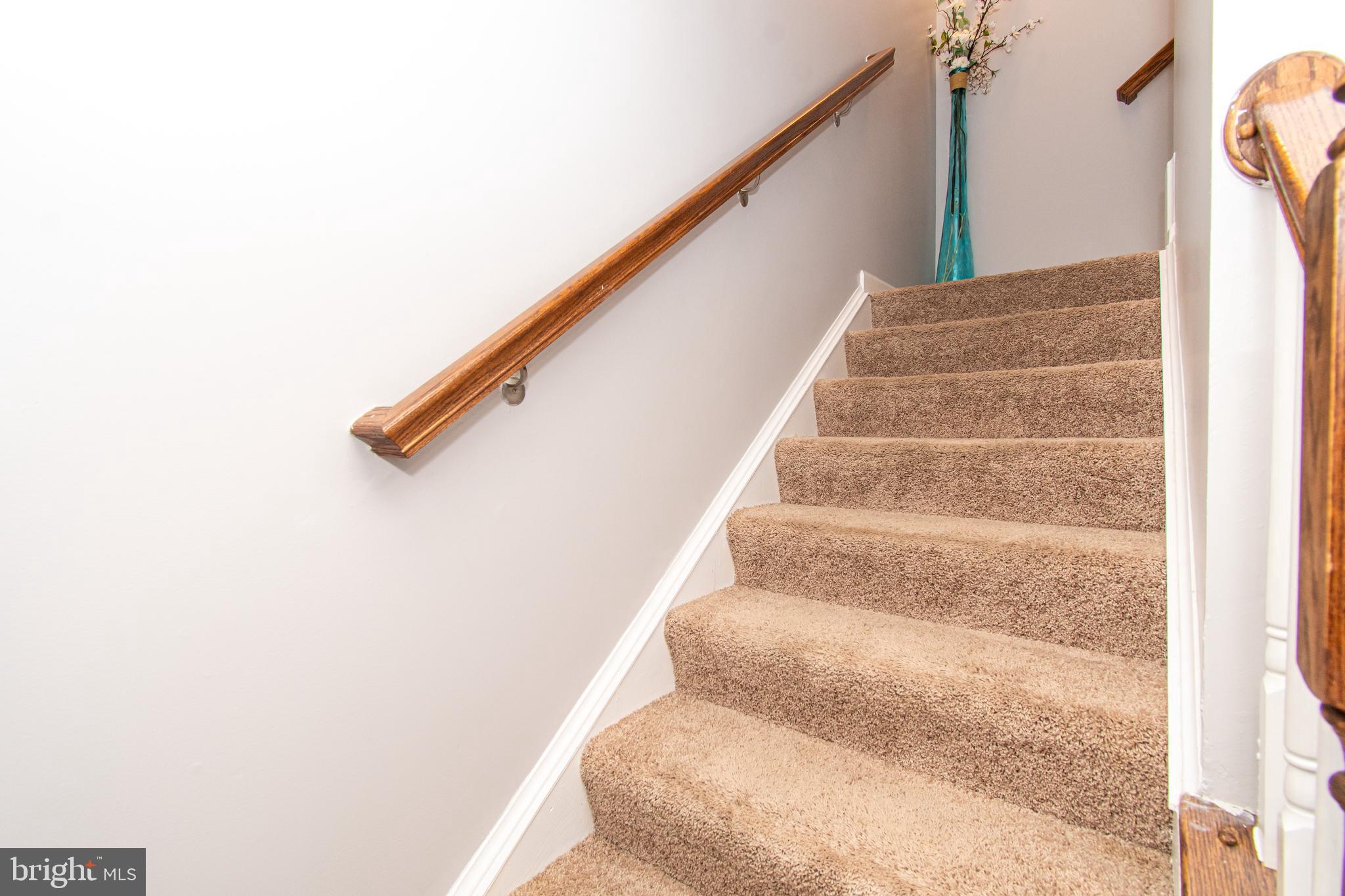 LANDSDALE - Residential Lease