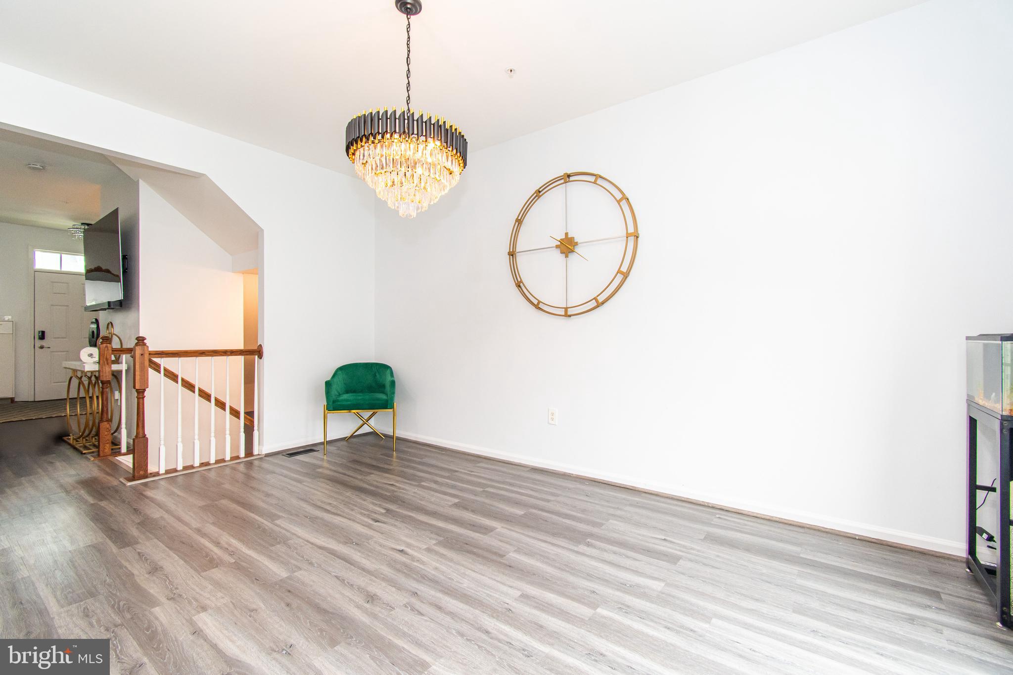 LANDSDALE - Residential Lease