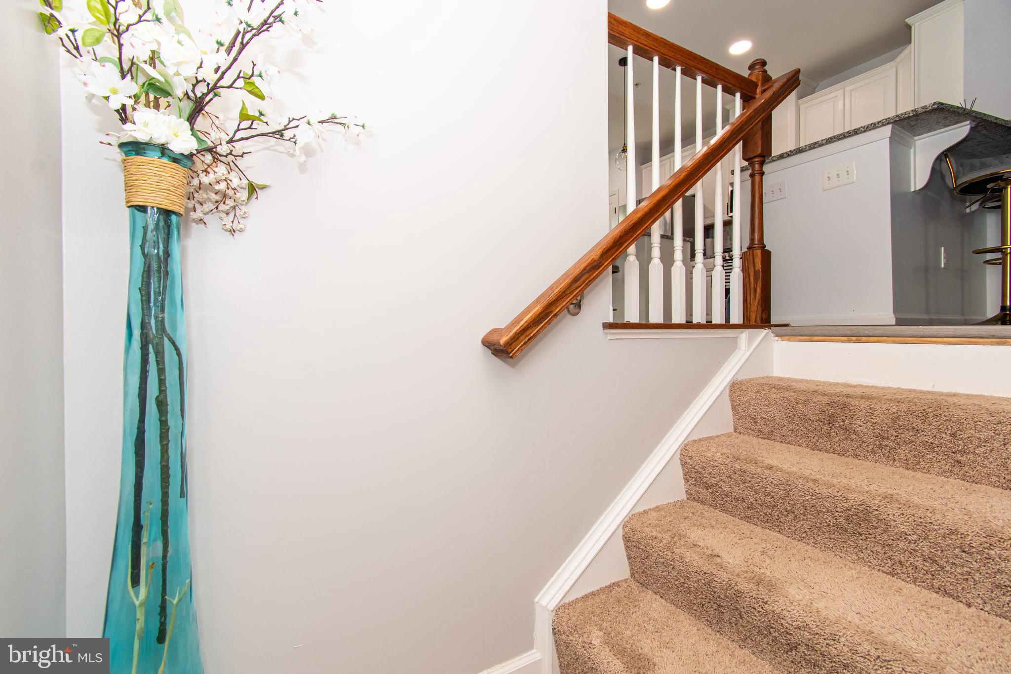 LANDSDALE - Residential Lease