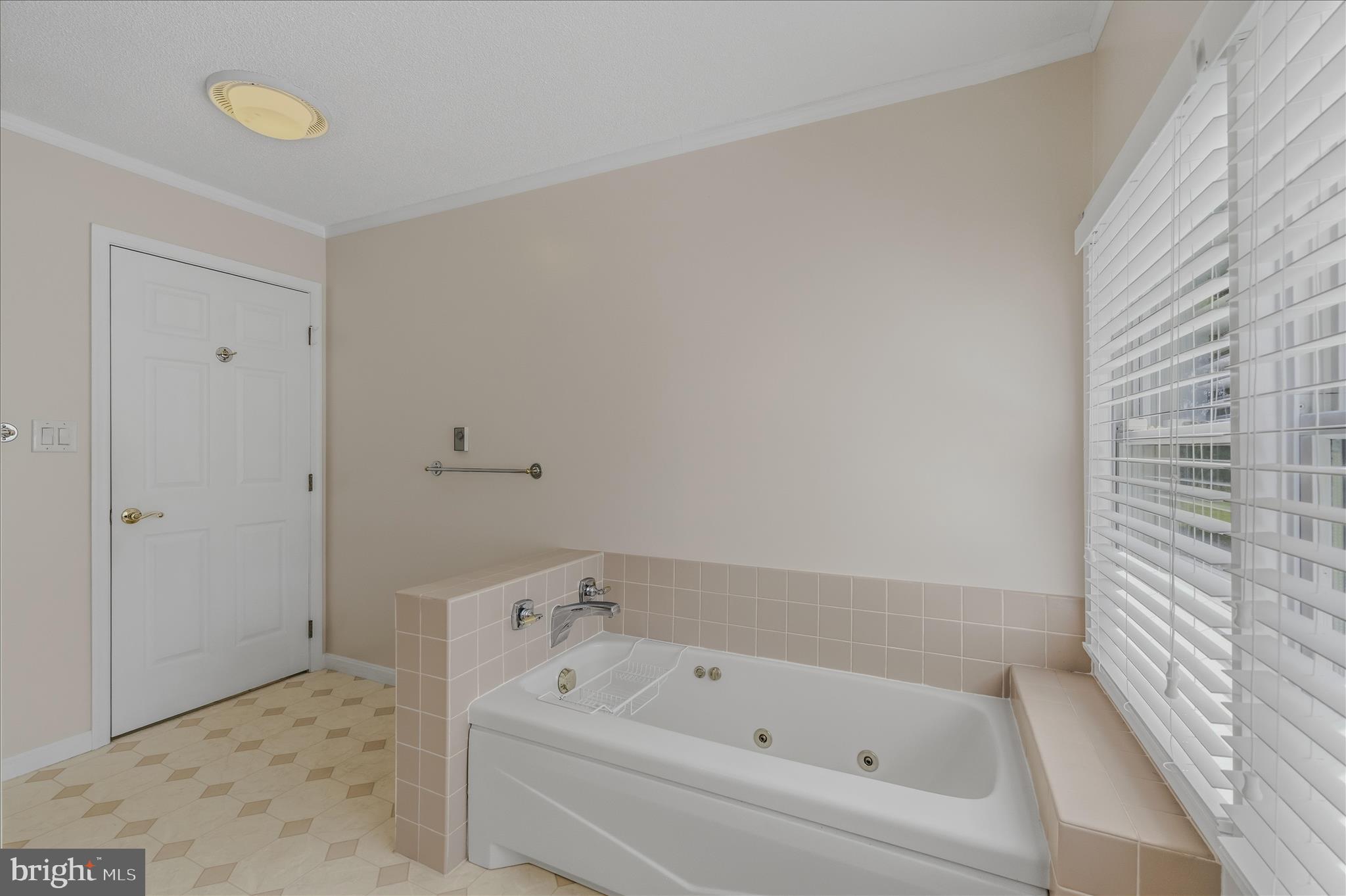 MOUNTAIN BROOK ESTATES - Residential