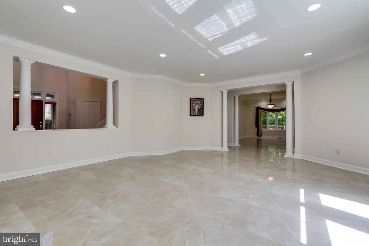 1489 BROADSTONE PLACE